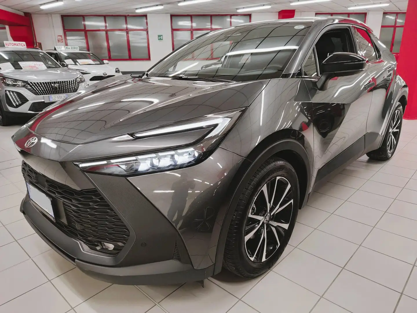 Toyota C-HR 1.8 140cv FHEV Trend  Automatica SUPER PROMO Gris - 1