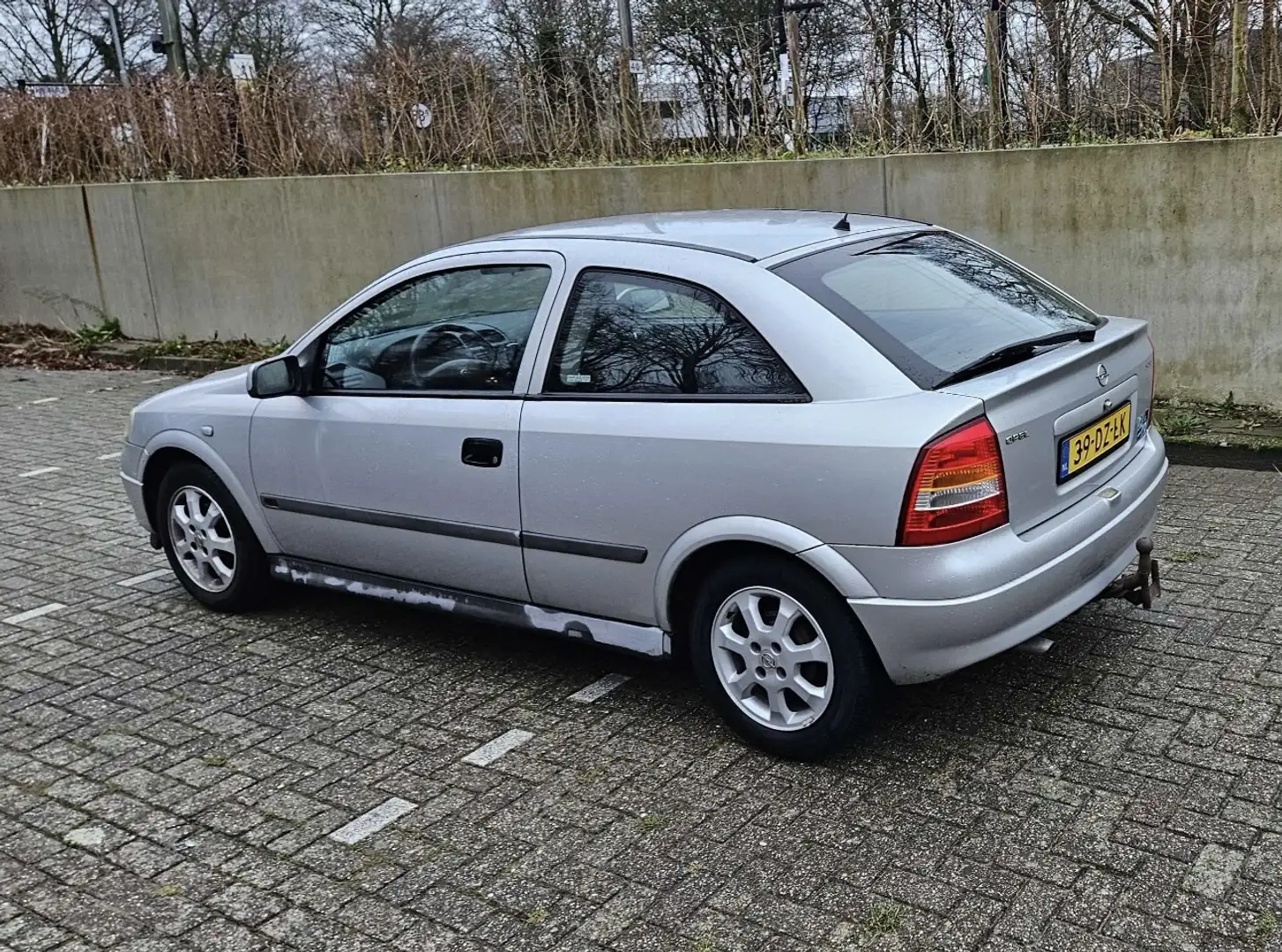Opel Astra Gris - 2