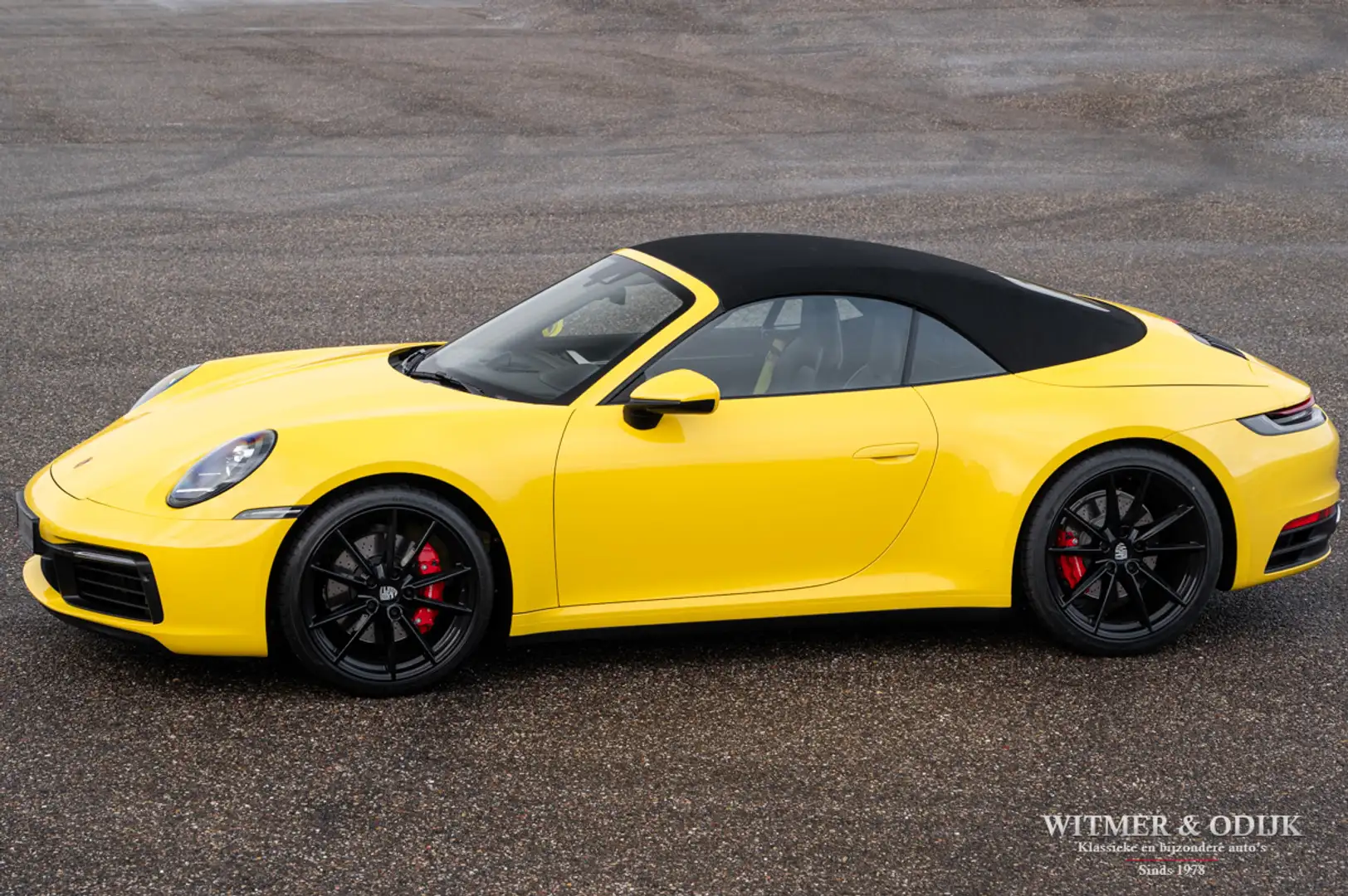 Porsche 992 Cabrio 3.0 Carrera 4 S Racing Yellow Jaune - 1