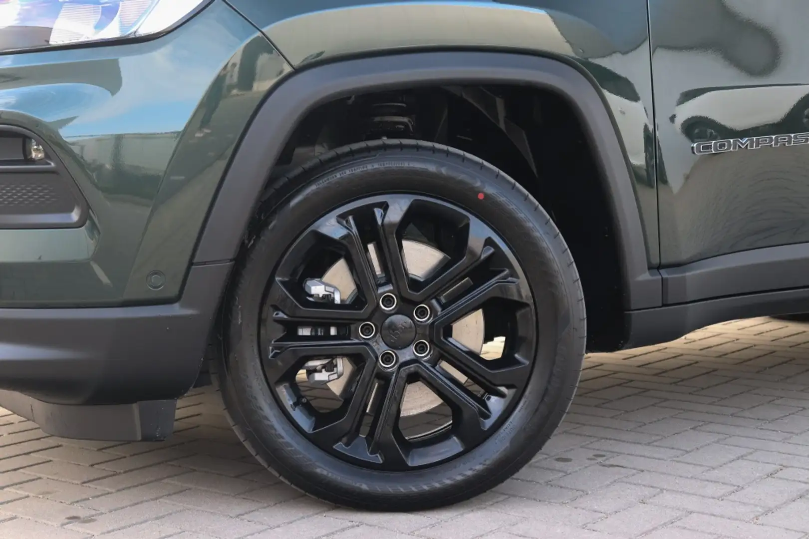 Jeep Compass 4xe 240 PK Hybrid North Star | Pano | Safety | Win Groen - 2