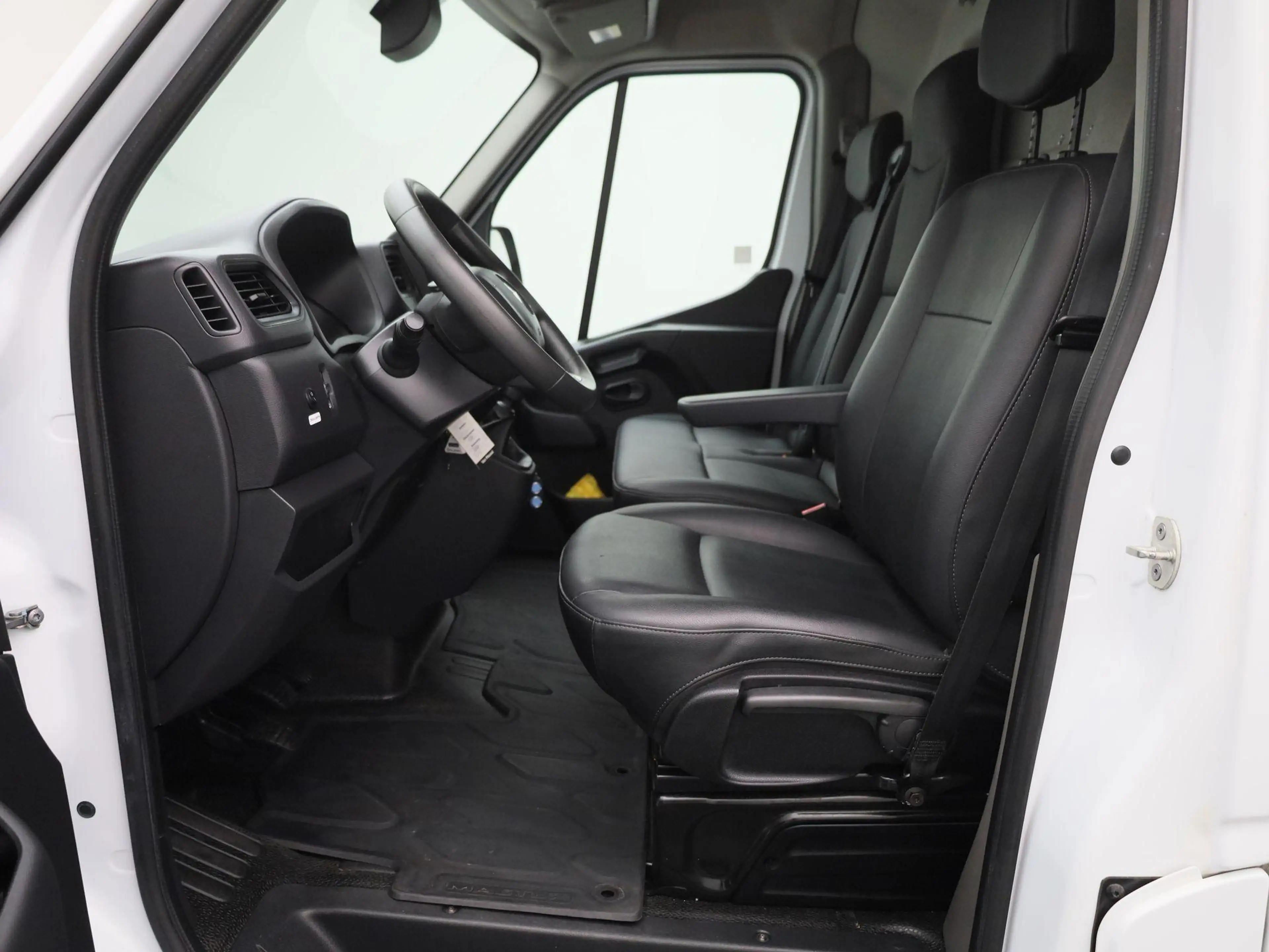 Renault Master 2.3 DCI Grand Confort L3H2 LEDER | LAADRUIMTE met — photo 11