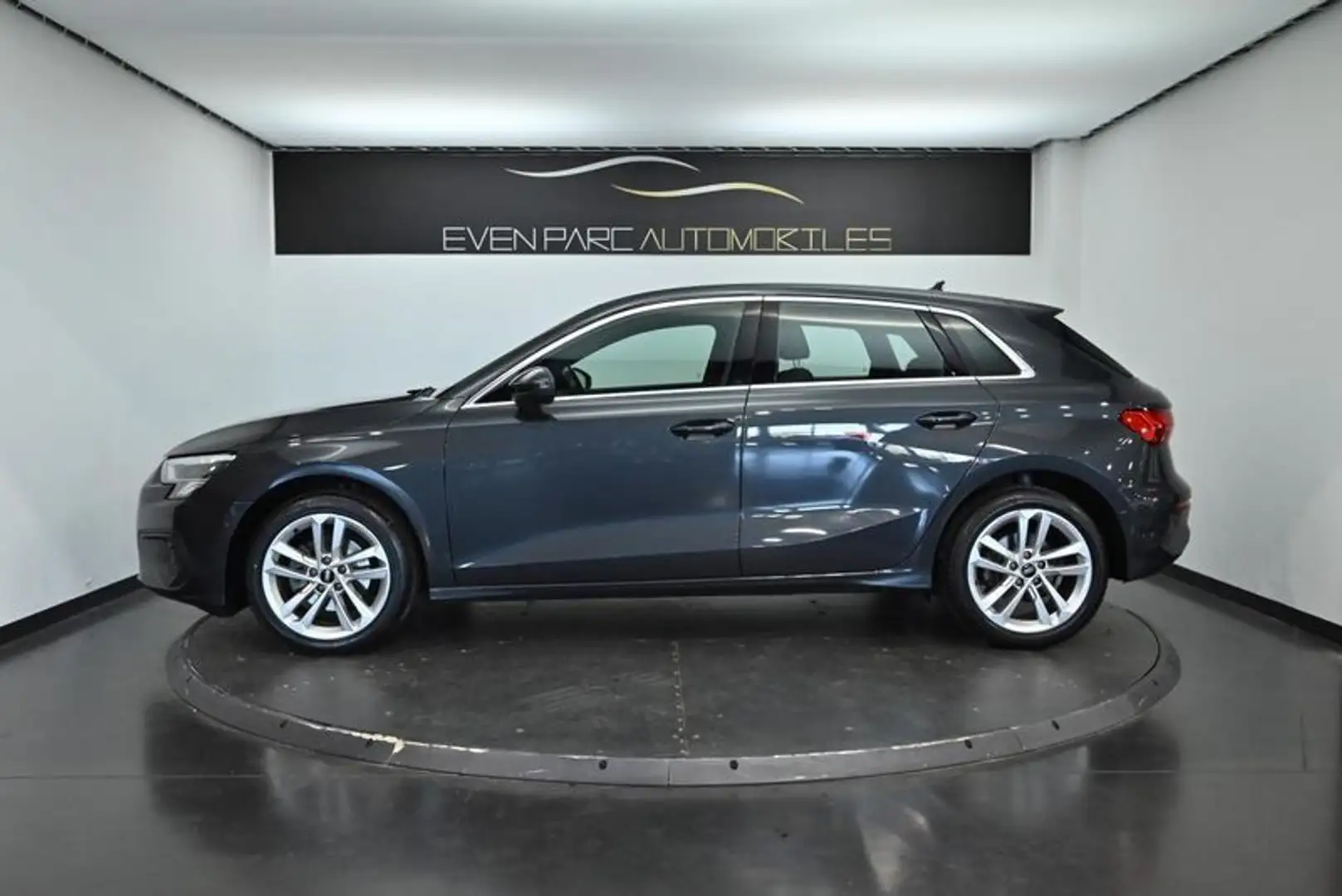 Audi A3 35 TFSI Mild Hybrid 150 S tronic 7 Business Executive - 2