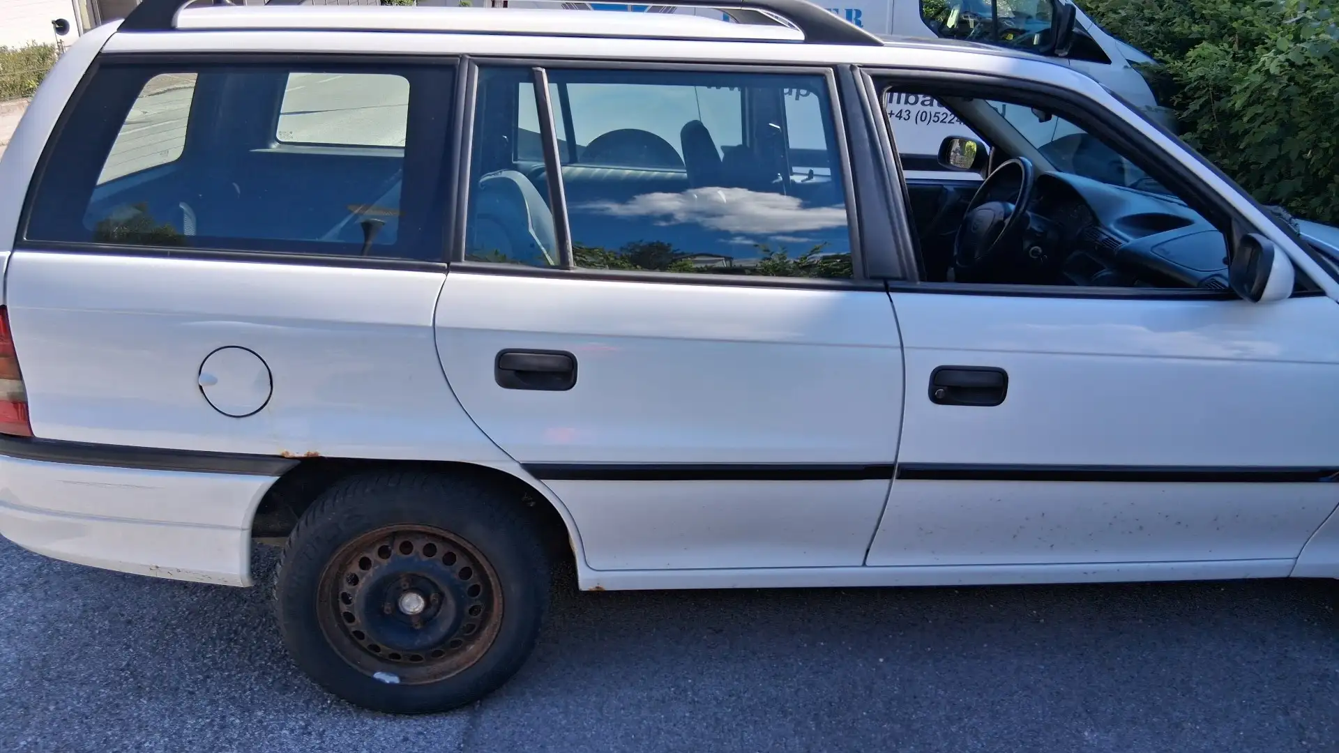 Opel Astra Caravan Young TD - 2