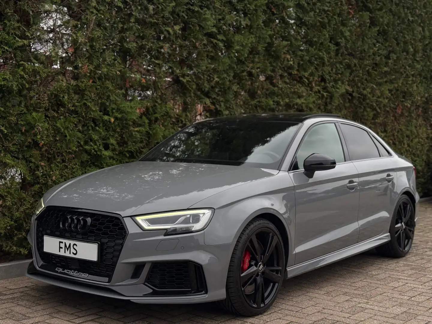Audi RS3 Limousine 2.5 TFSI Quattro Nardo Grey Panorama Gris - 1