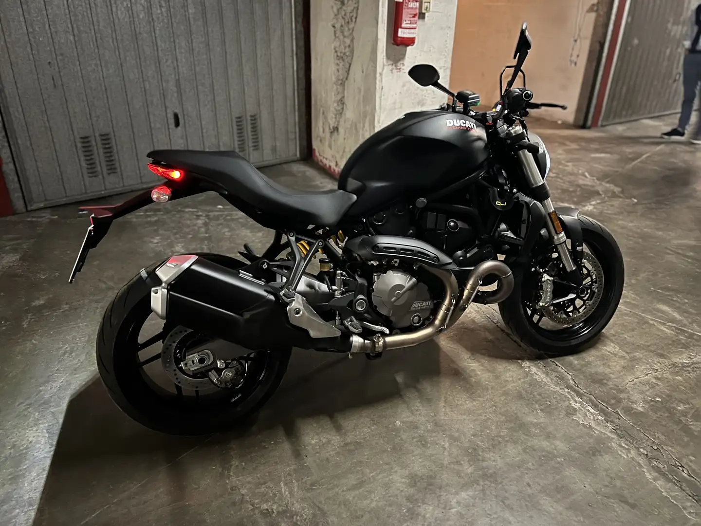 Ducati Monster 821 STEALTH Negru - 2
