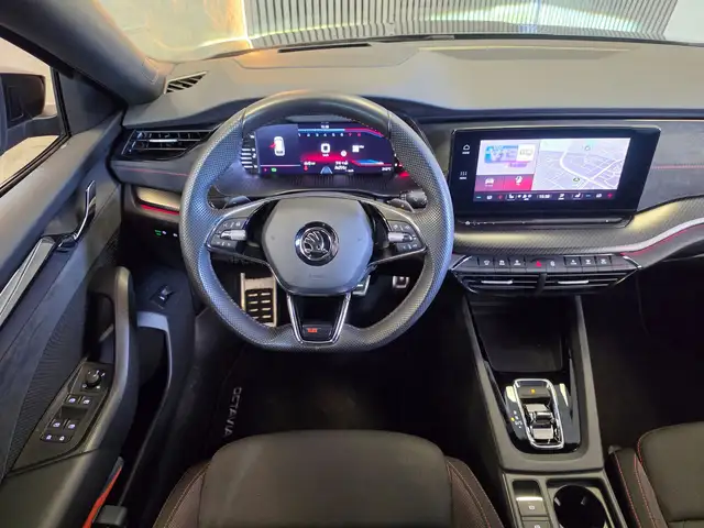 Skoda Octavia view 3