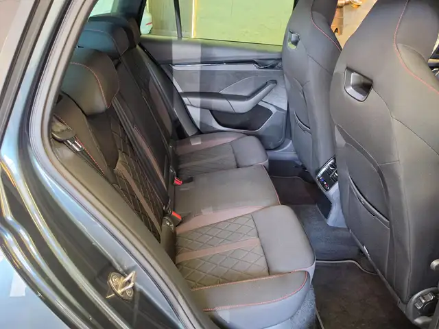 Skoda Octavia view 25