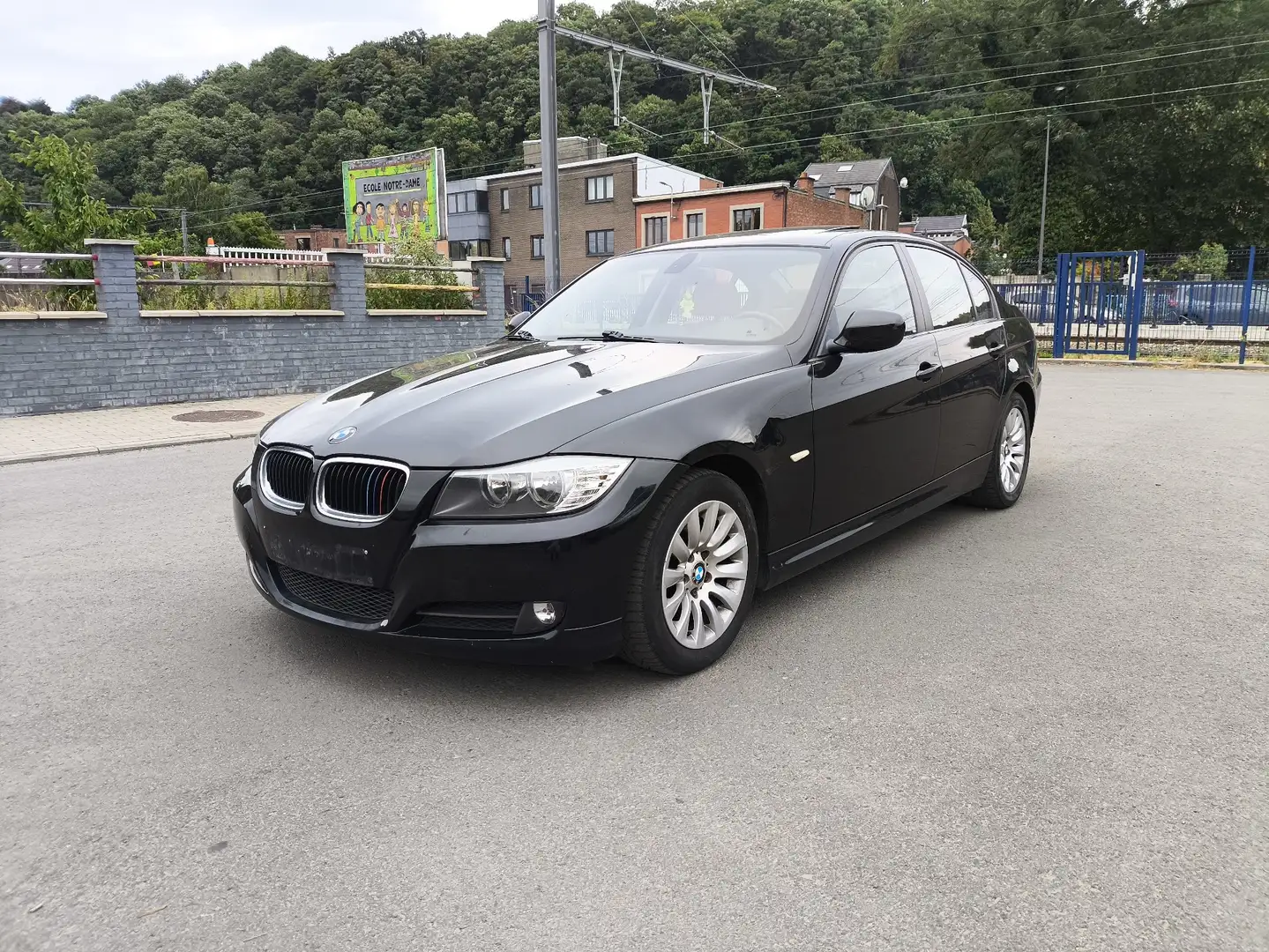 BMW 318 318d 136 ch - 1