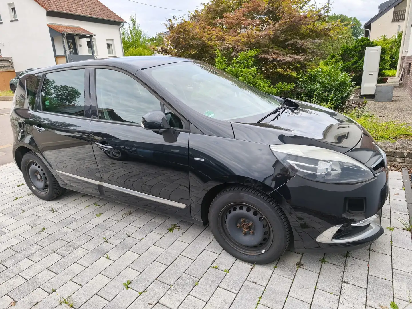 Renault Scenic Scenic Energy TCe 130 S BOSE Edition Schwarz - 1