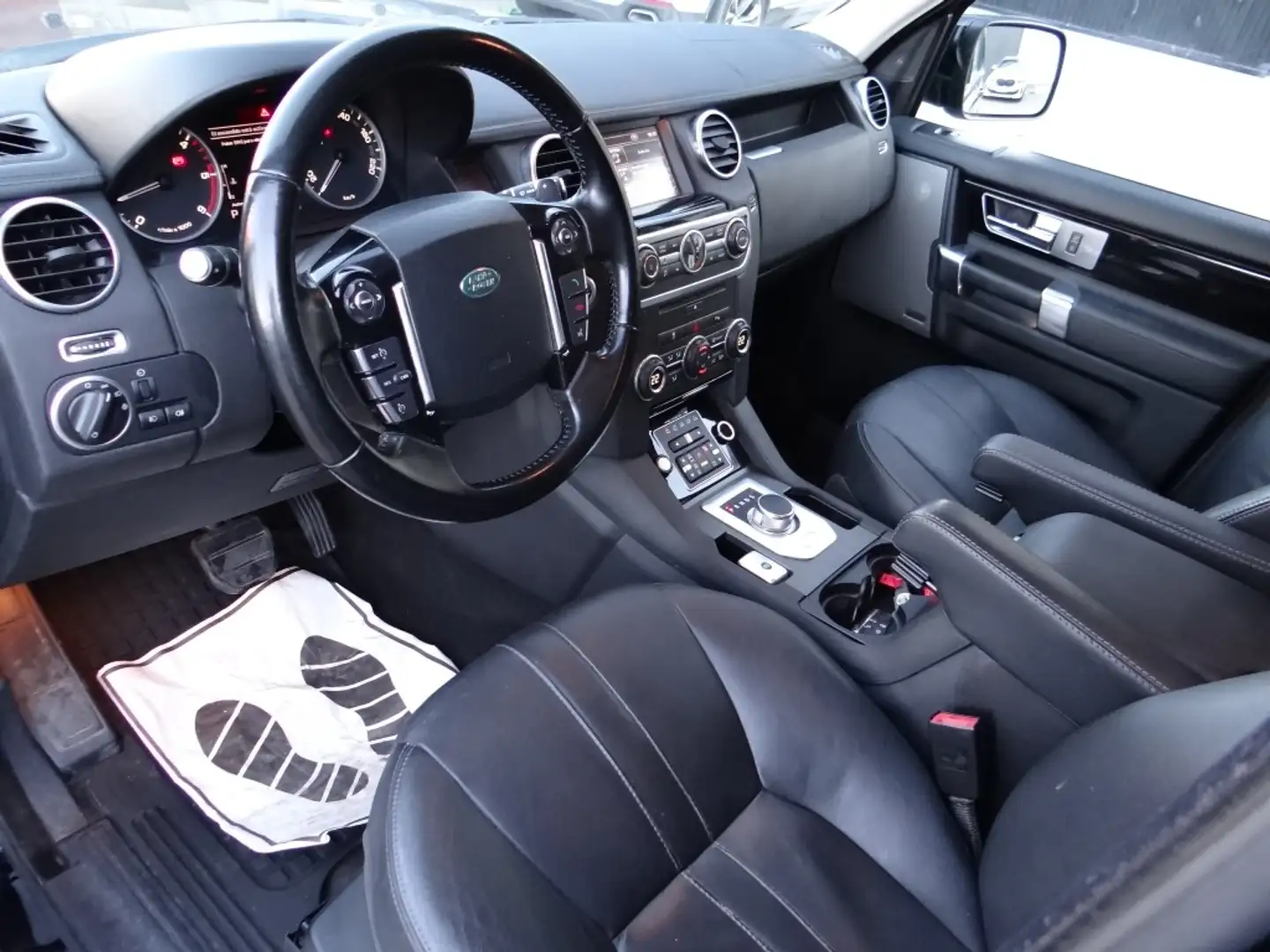 Land Rover Discovery 3.0 SDV6 255 CV HSE 7 plazas Zwart - 2