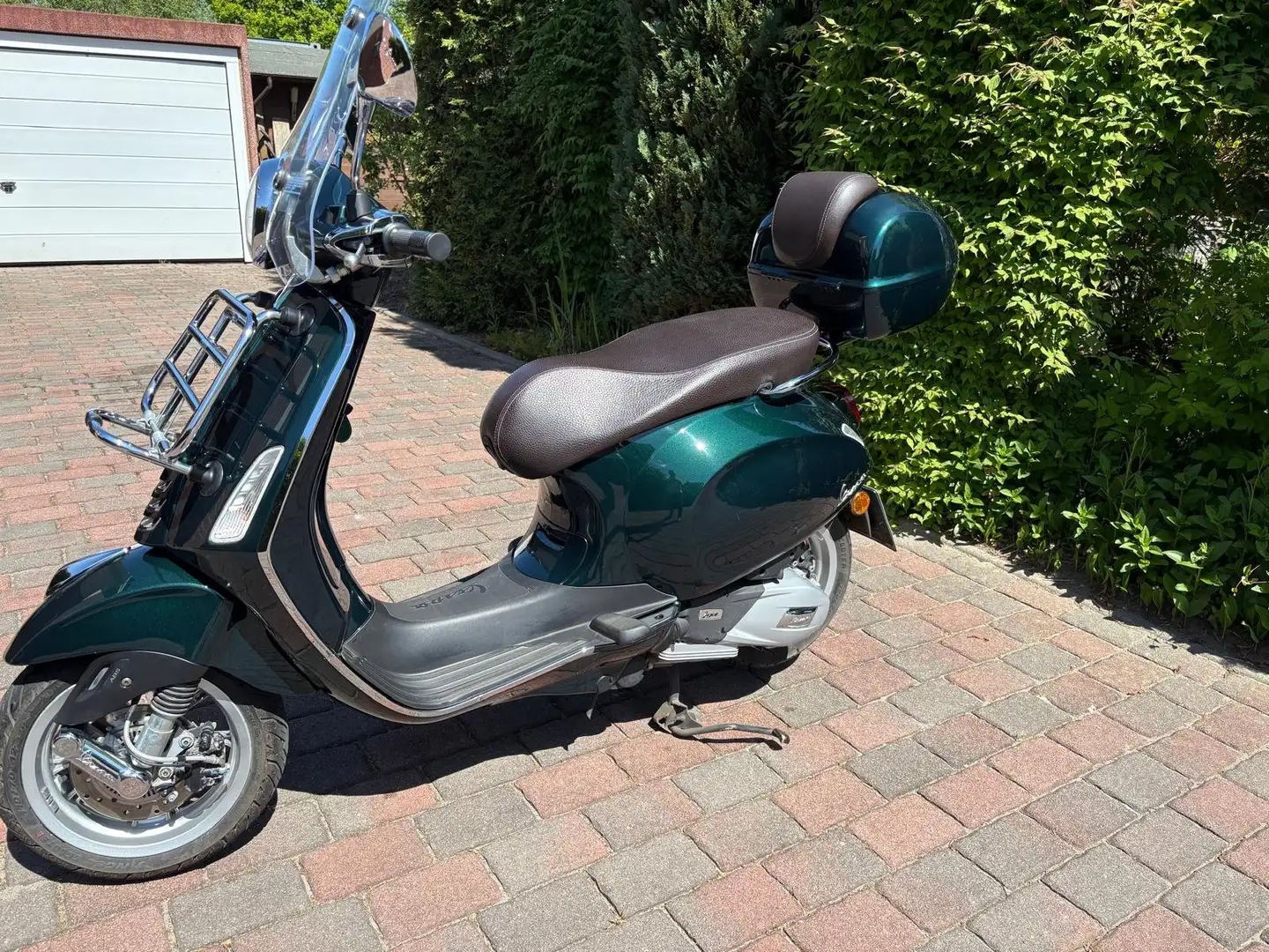 Vespa Primavera Touring 125 Verde - 1