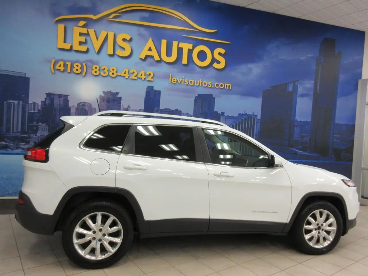 Jeep Cherokee снимка Jeep Cherokee