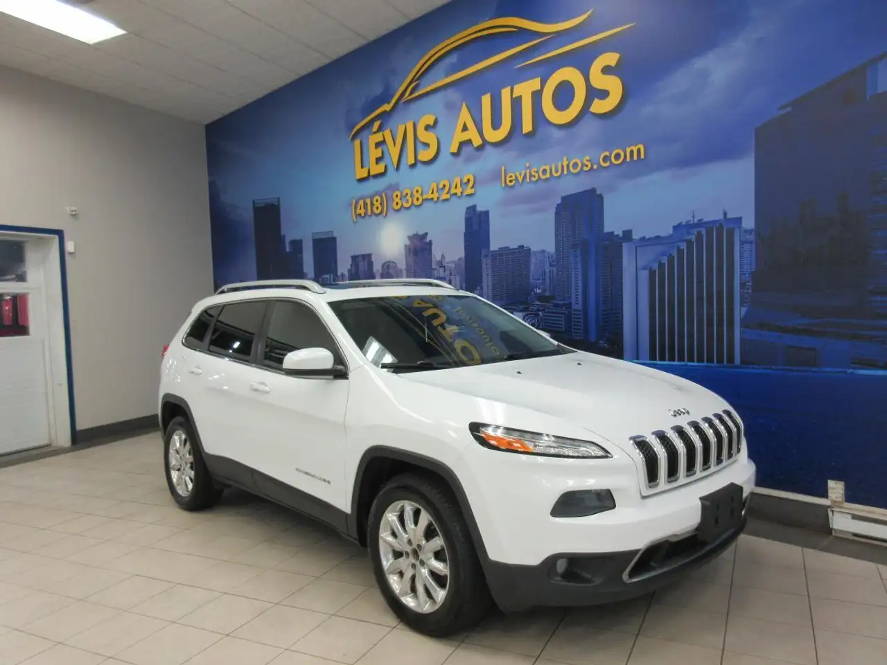 Jeep Cherokee снимка Jeep Cherokee