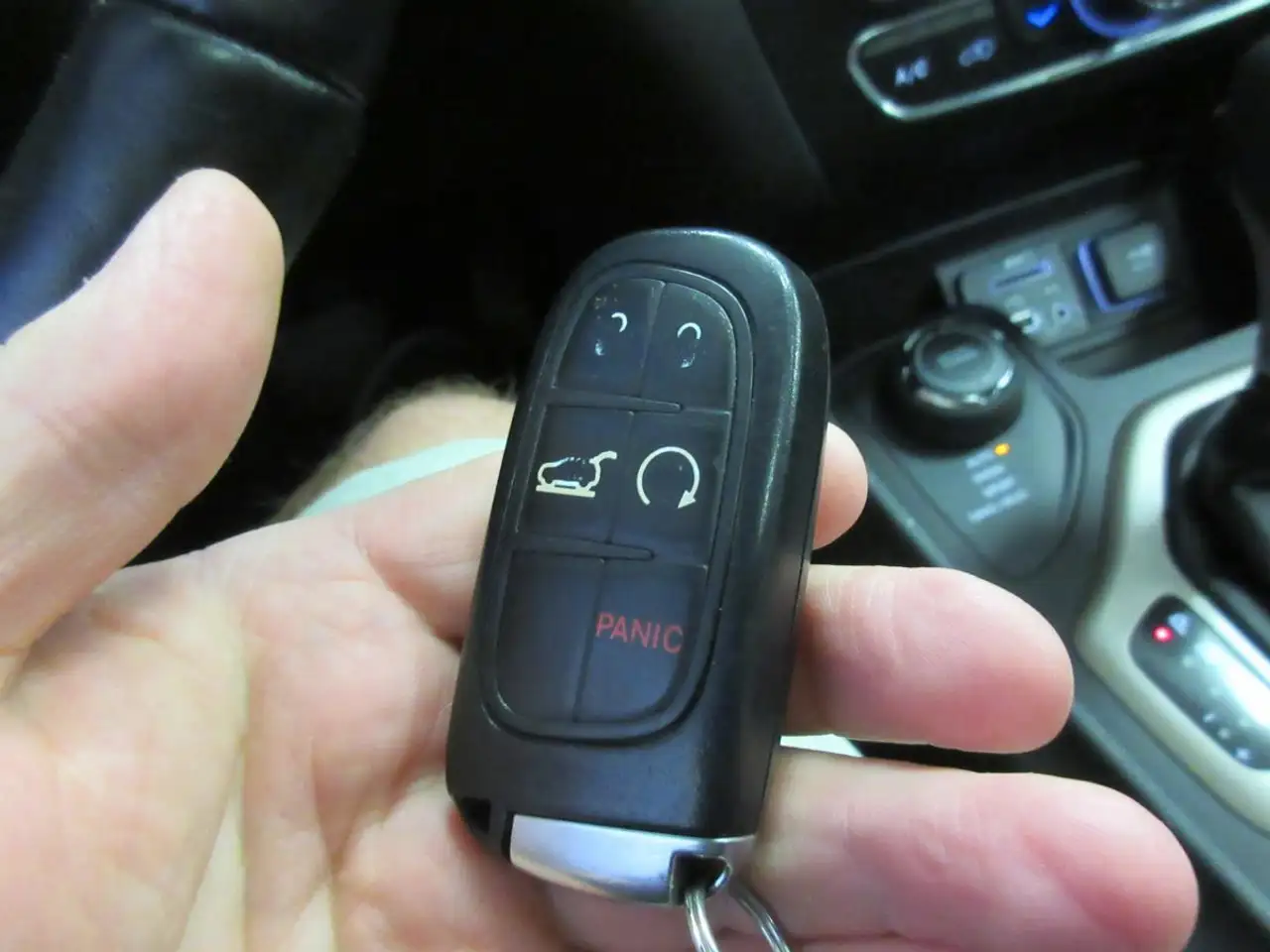 Jeep Cherokee снимка Jeep Cherokee