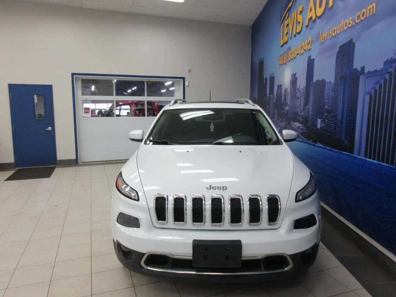 Jeep Cherokee снимка Jeep Cherokee