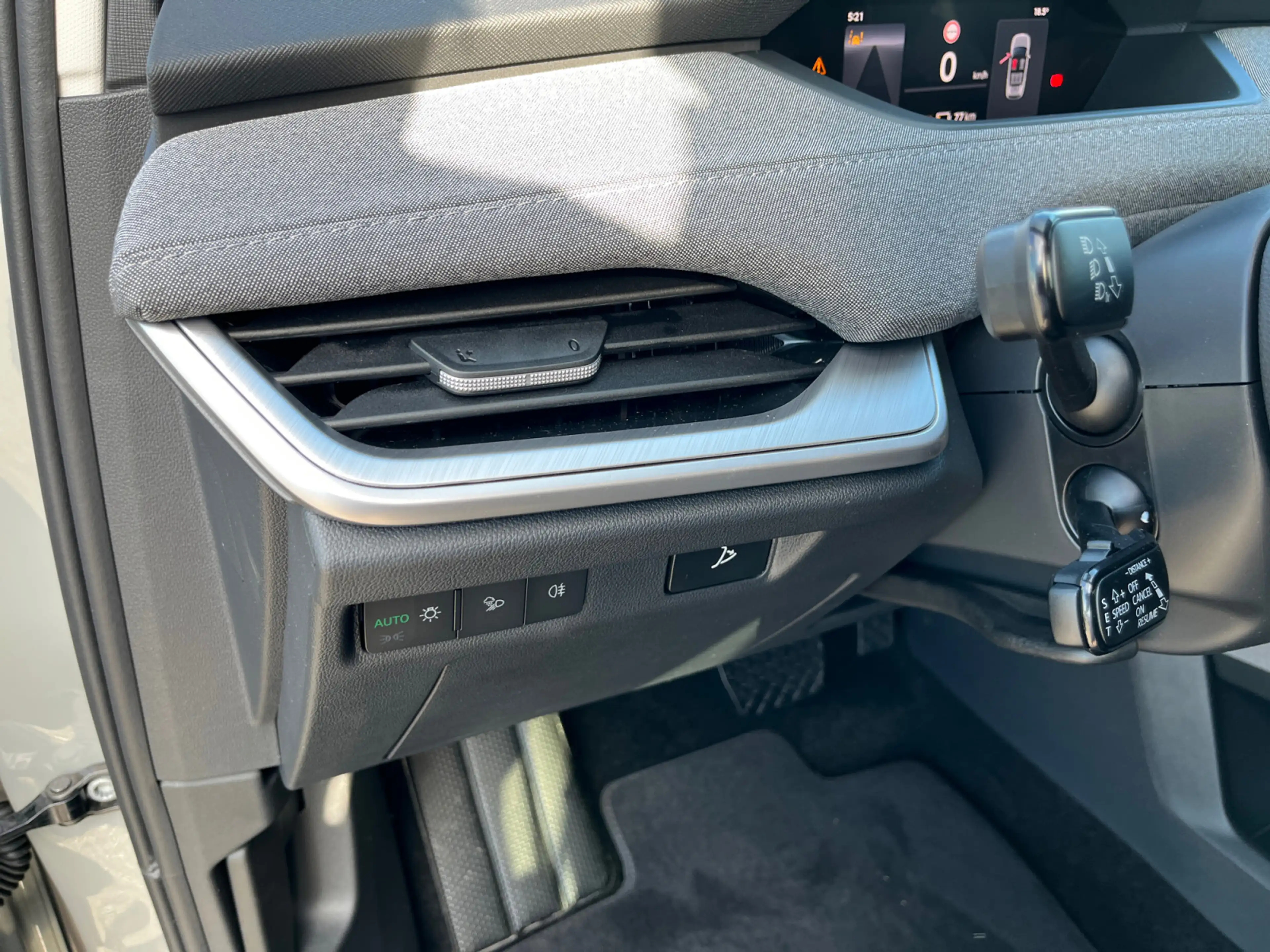 Skoda Enyaq Selection 85 82 kWh 286 PS AHK Plus Paket — photo 13