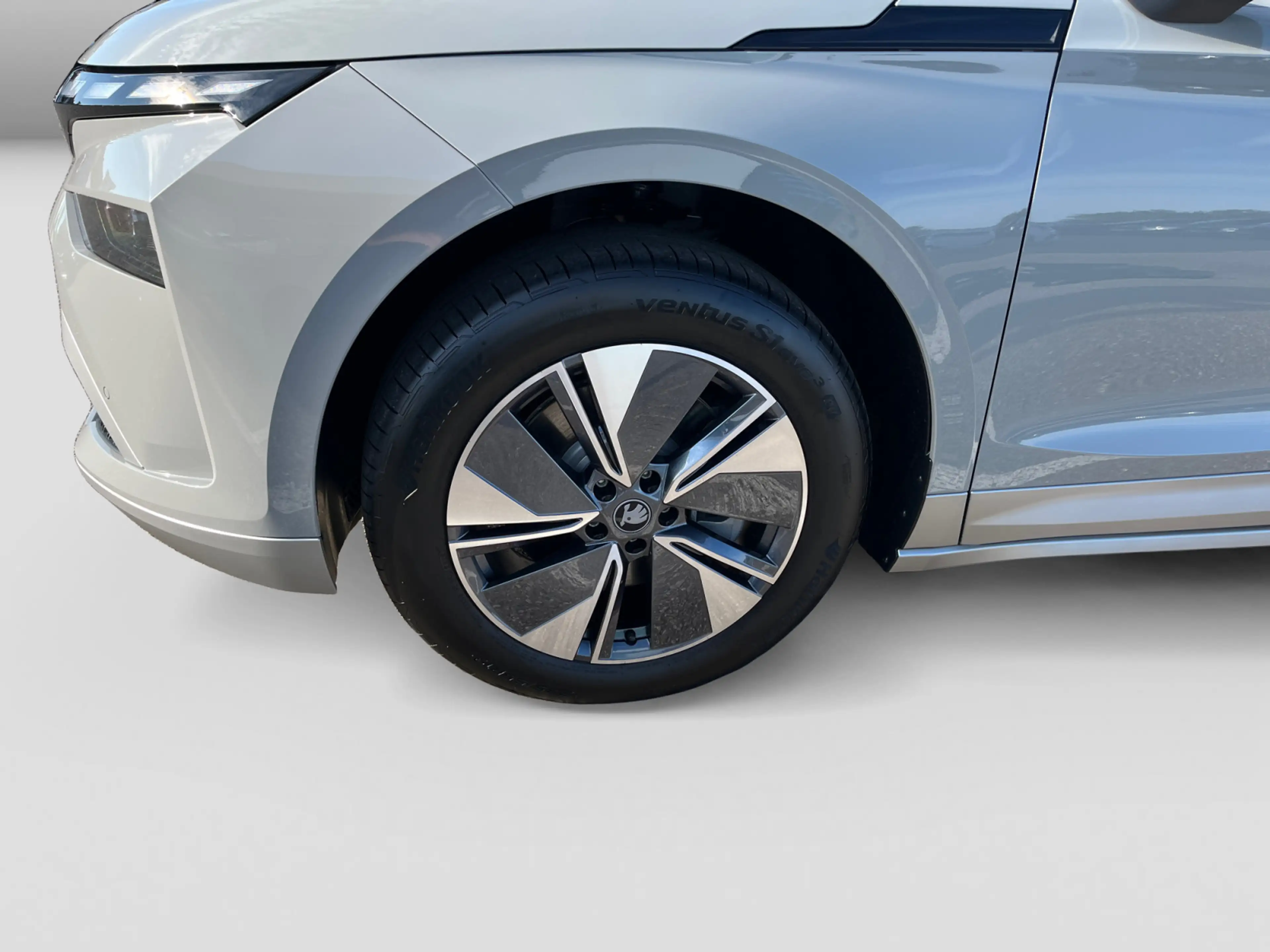 Skoda Enyaq Selection 85 82 kWh 286 PS AHK Plus Paket — photo 5