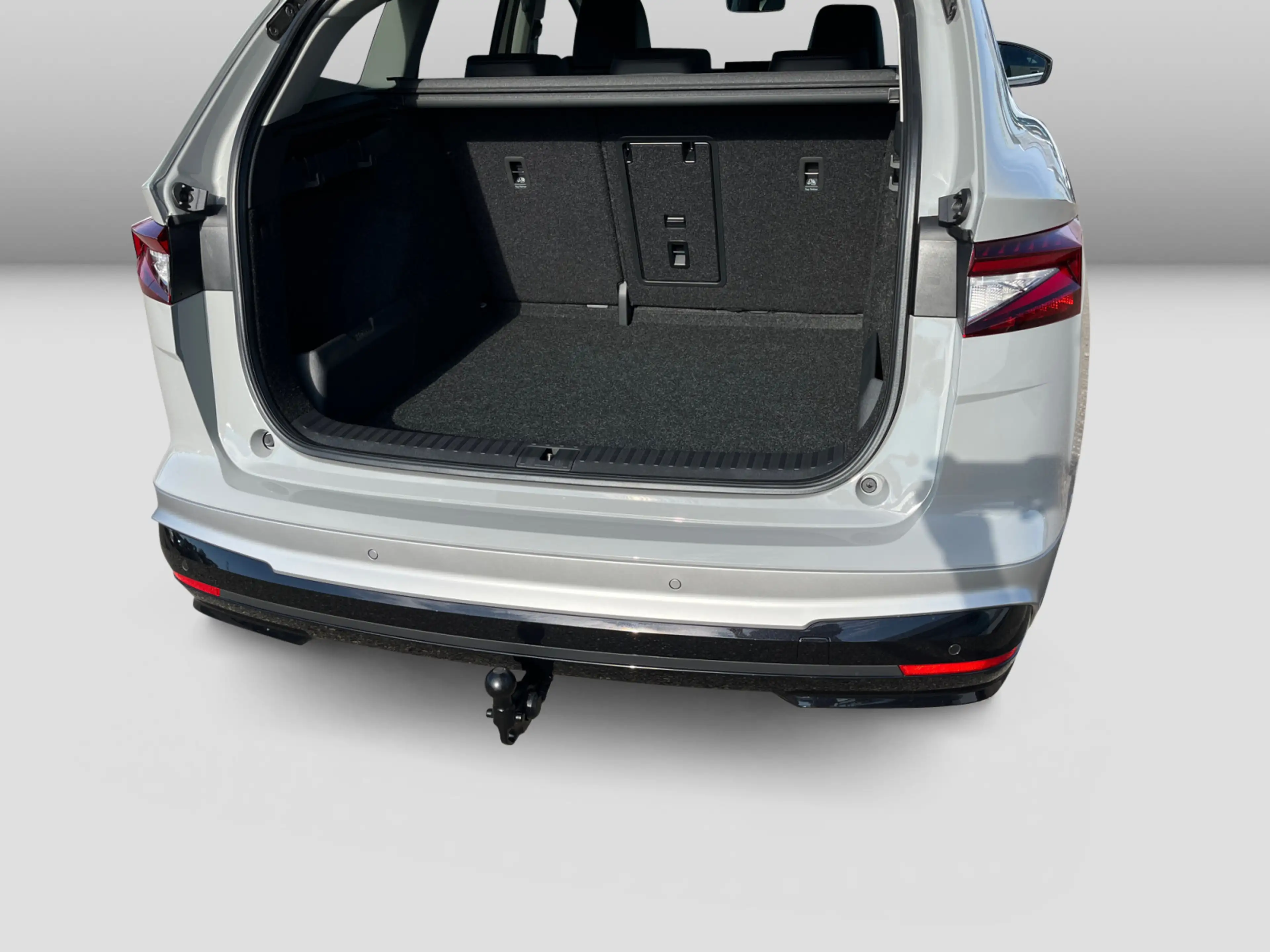 Skoda Enyaq Selection 85 82 kWh 286 PS AHK Plus Paket — photo 12