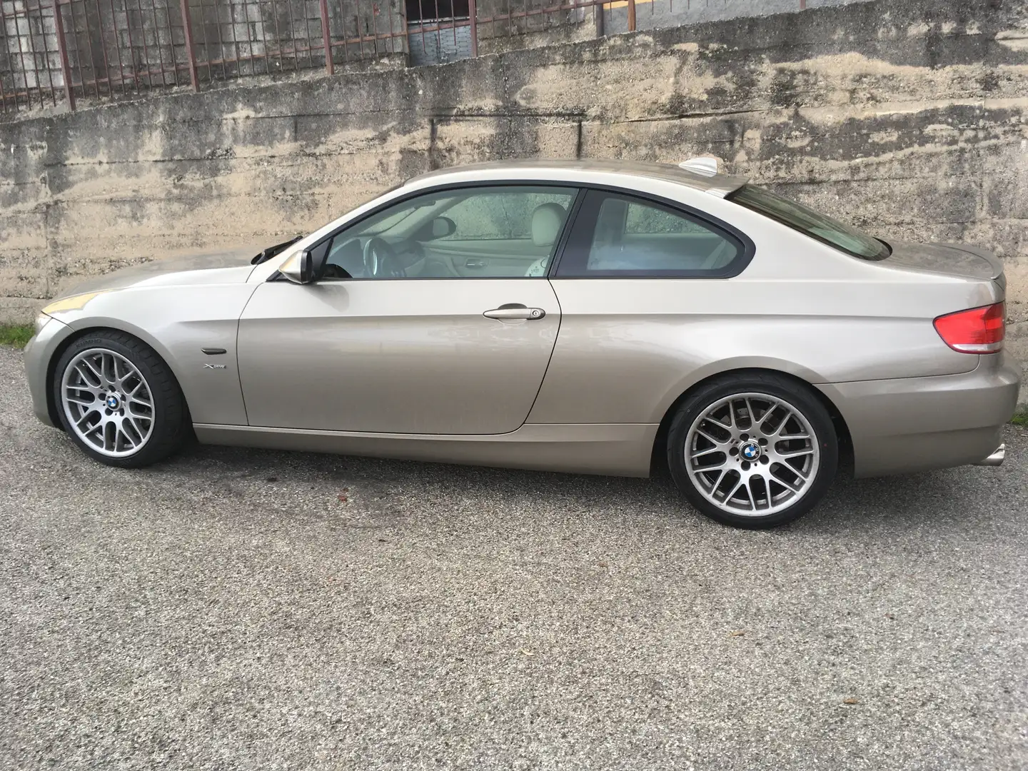 BMW 320 Serie+3+E92+Coupe+320d+Coupe+xdrive+Msport Bronzo - 1