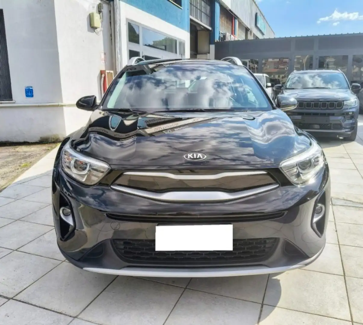 Kia Stonic 1.2 MPI 84 CV Style Unico Propr. Neo Patentati Nero - 2