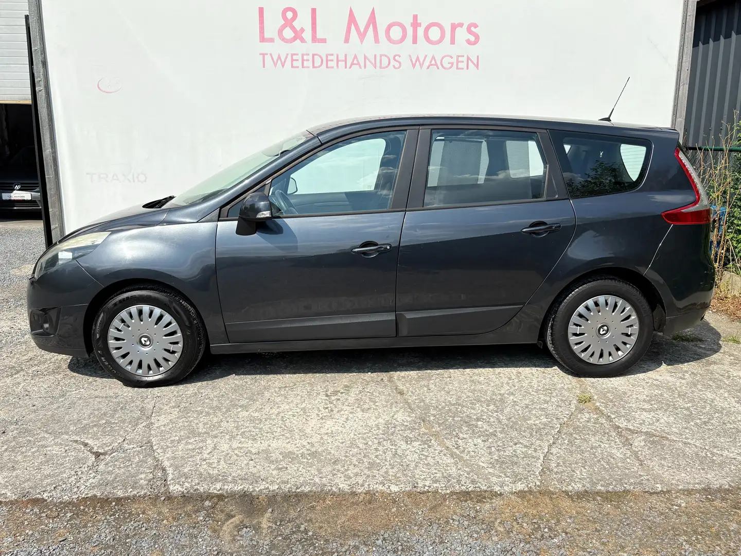 Renault Grand Scenic 1.5 dCi Expression*Automatique*7Places* Grijs - 2