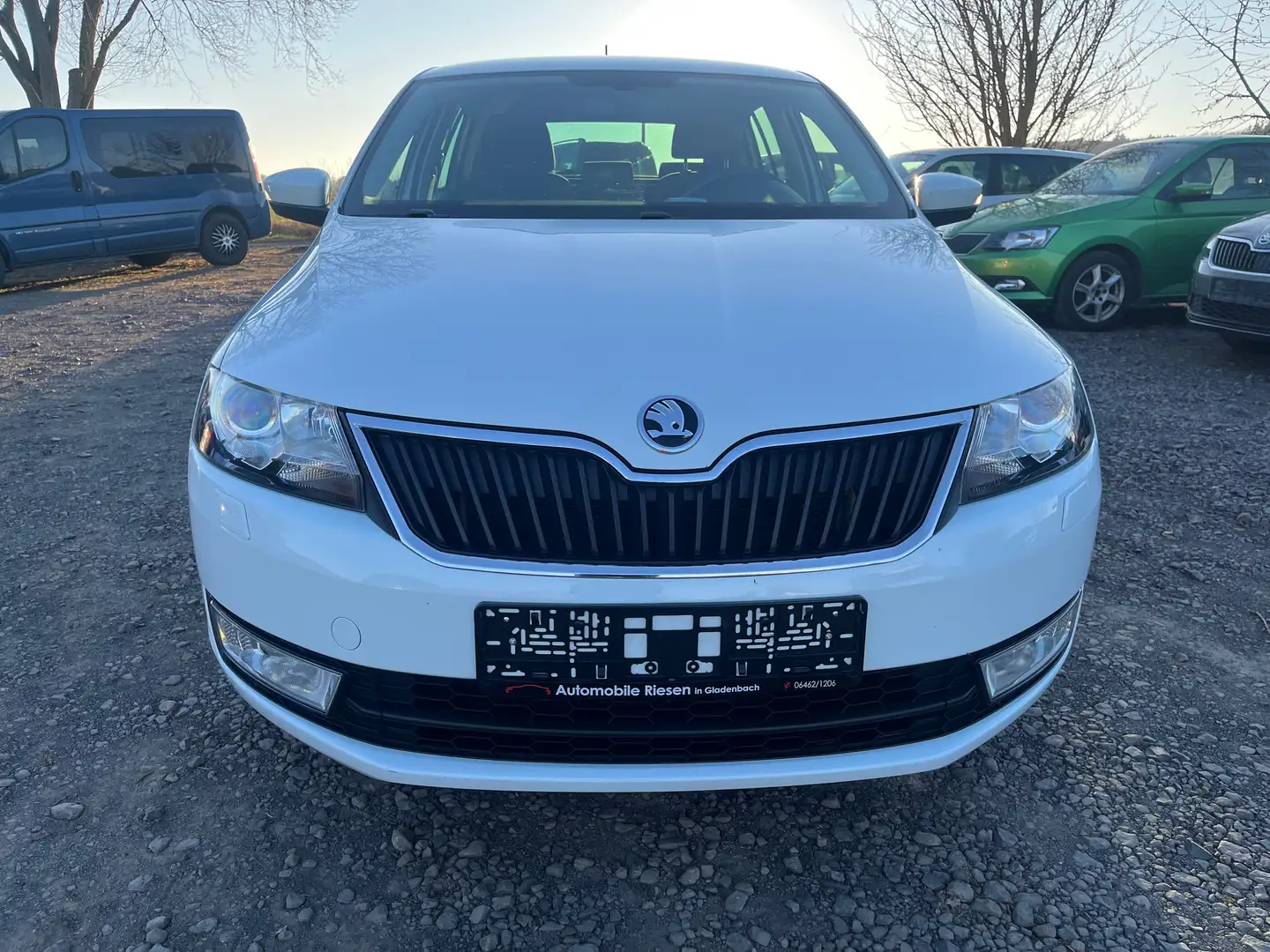 Skoda Rapid/Spaceback Joy Blanco - 2