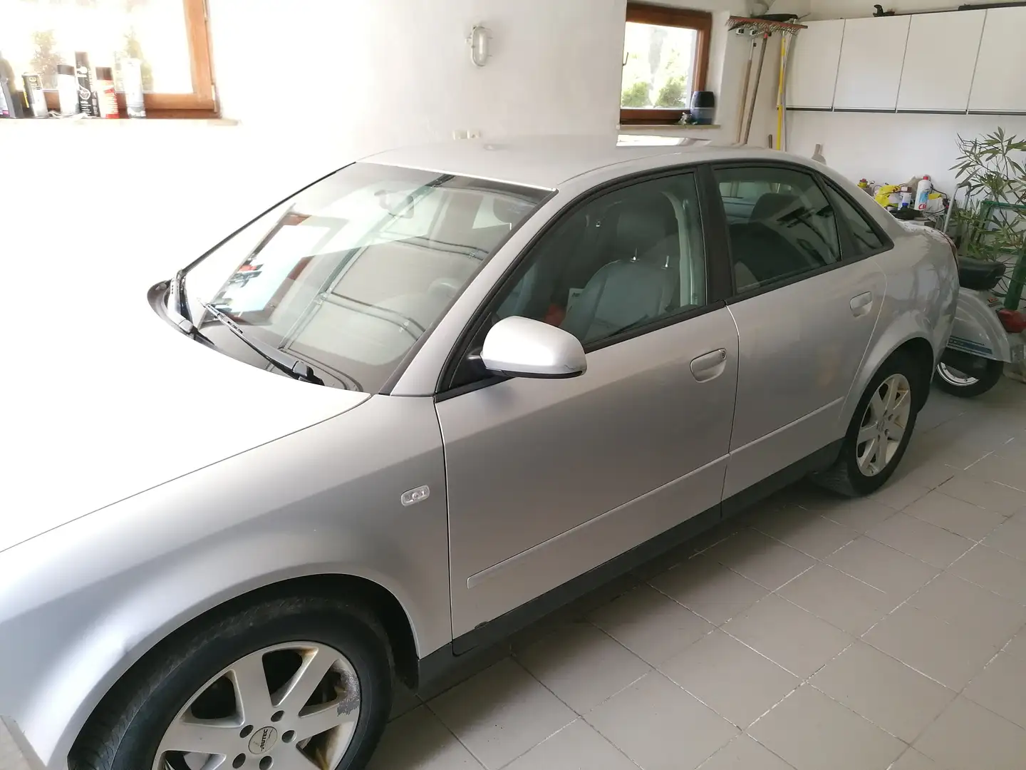 Audi A4 A4 1,9 TDI Silber - 1