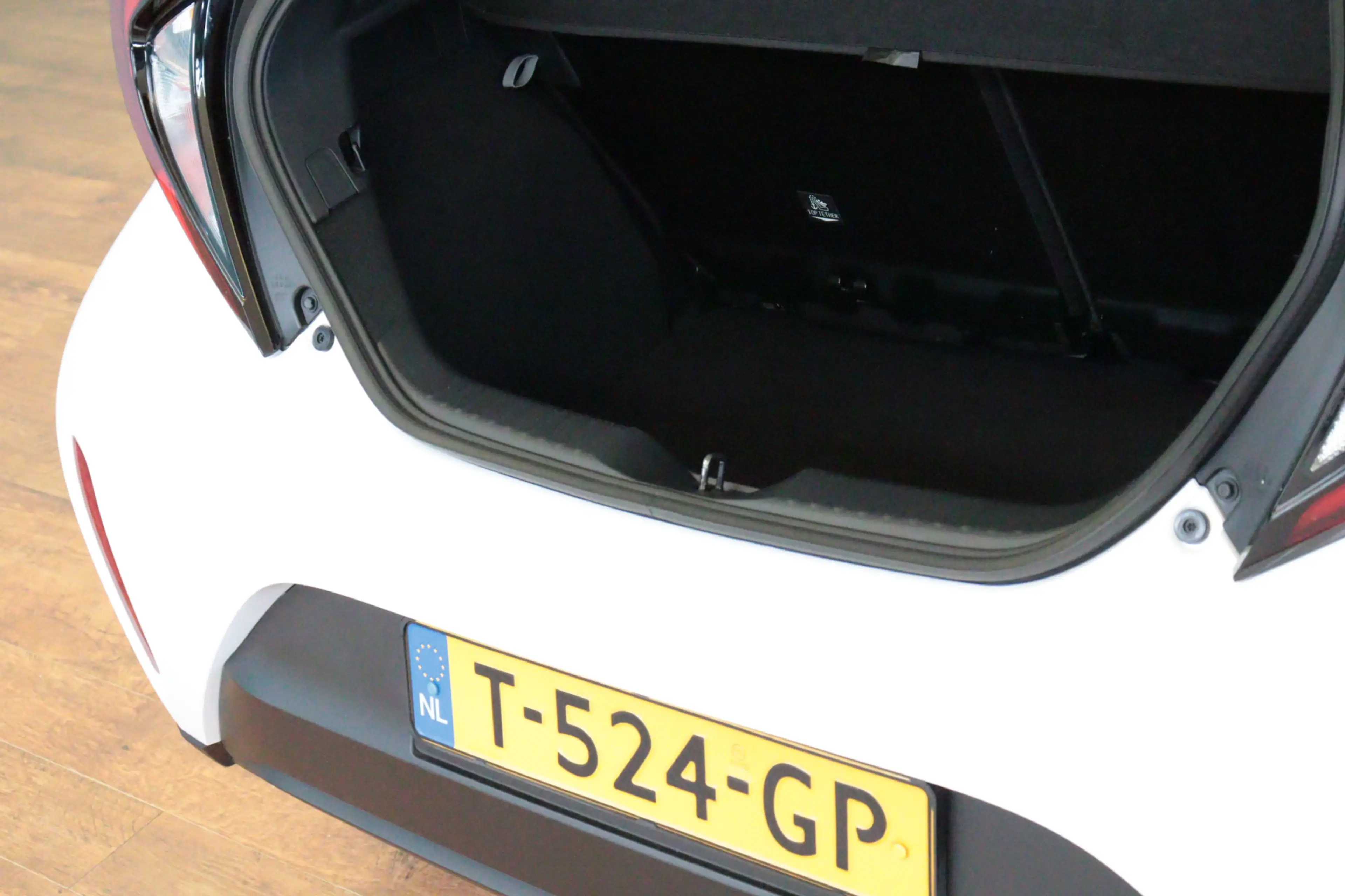 Toyota Aygo X 1.0 VVT-i MT | APPCONNECT | AIRCO | ADAP CRUISE | — photo 6