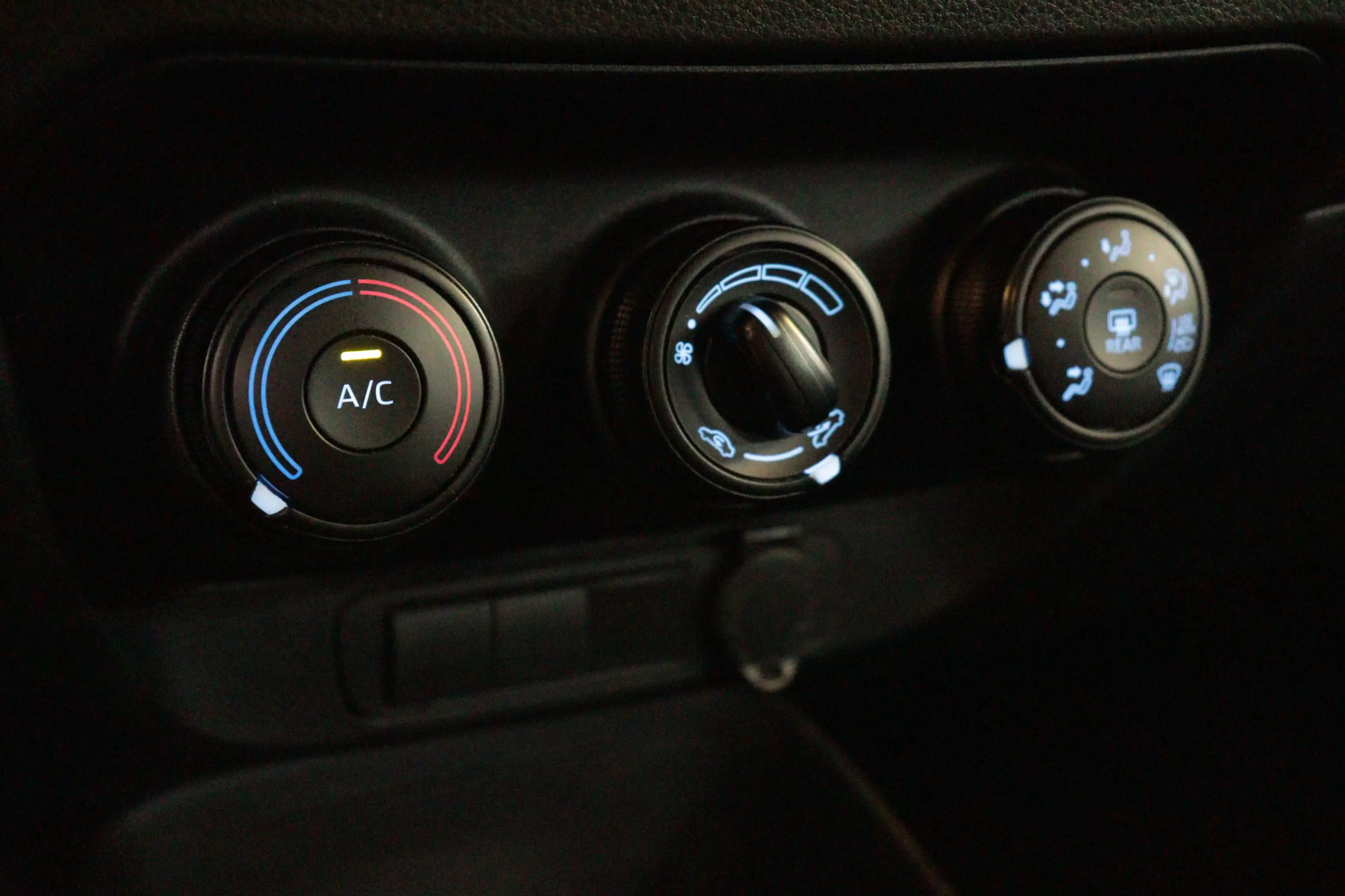 Toyota Aygo X 1.0 VVT-i MT | APPCONNECT | AIRCO | ADAP CRUISE | — photo 7