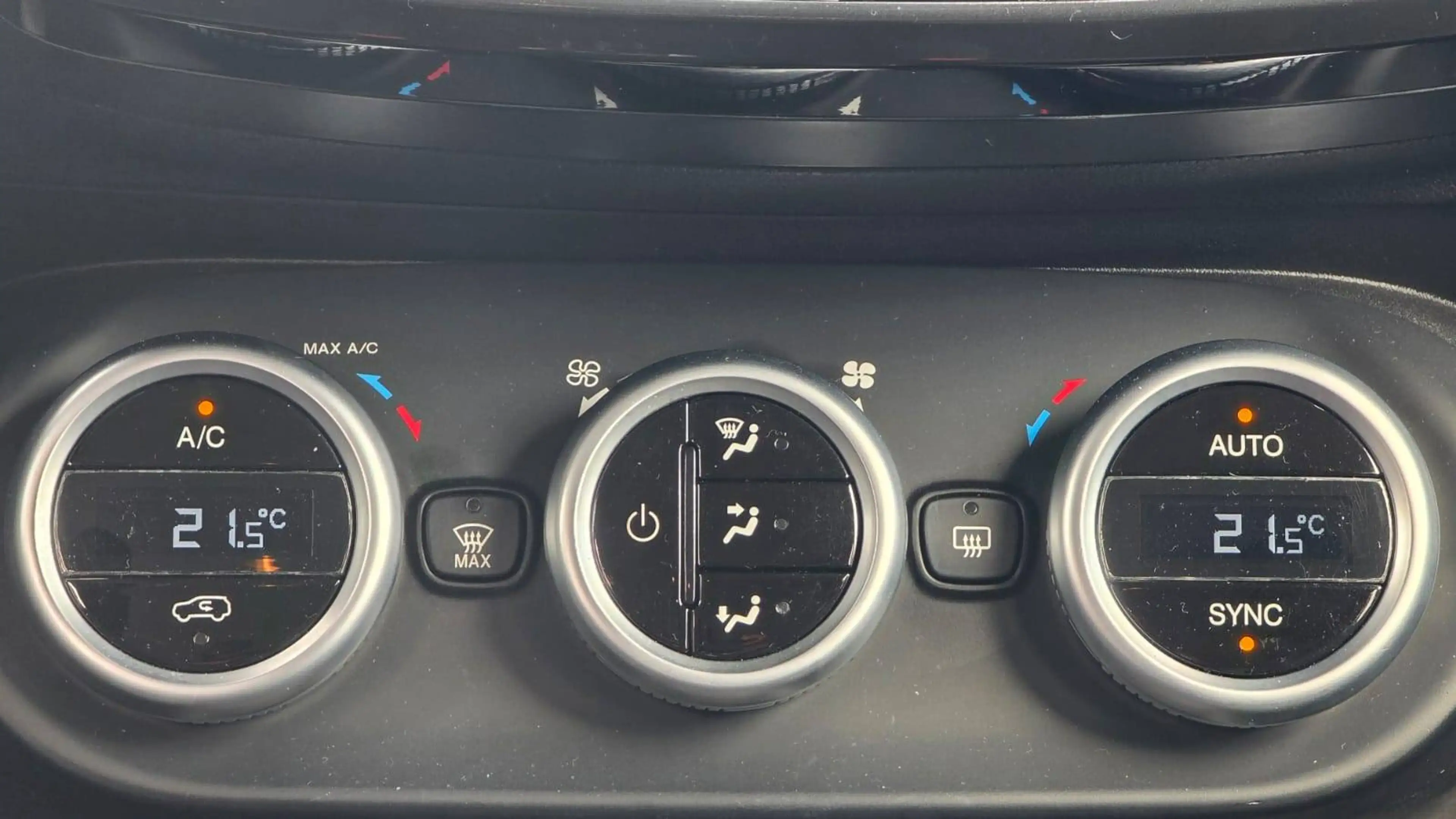 Fiat 500X Benzine Unieke Kleur Nieuw Model Navi Airco Led EVO — photo 10