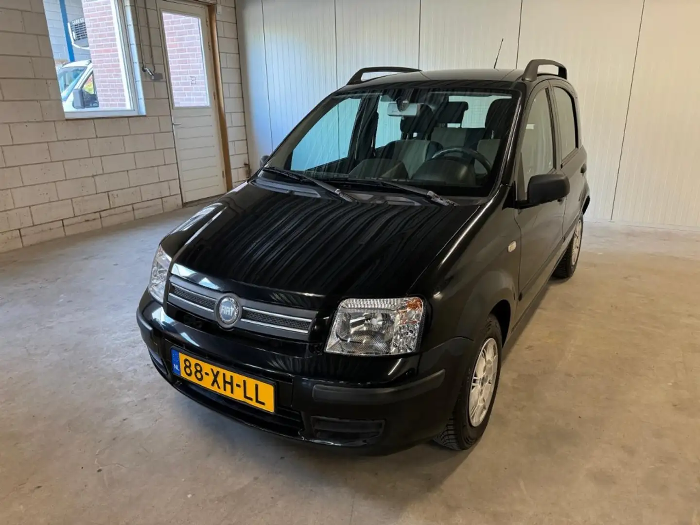 Fiat Panda 1.2 automaat 1e eigenaar clima cruise APK 6-26 Zwart - 1