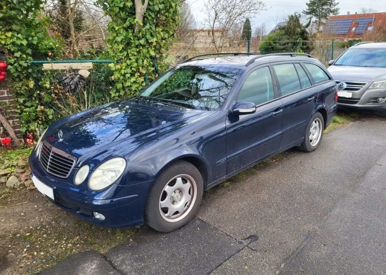 Mercedes-Benz E 320