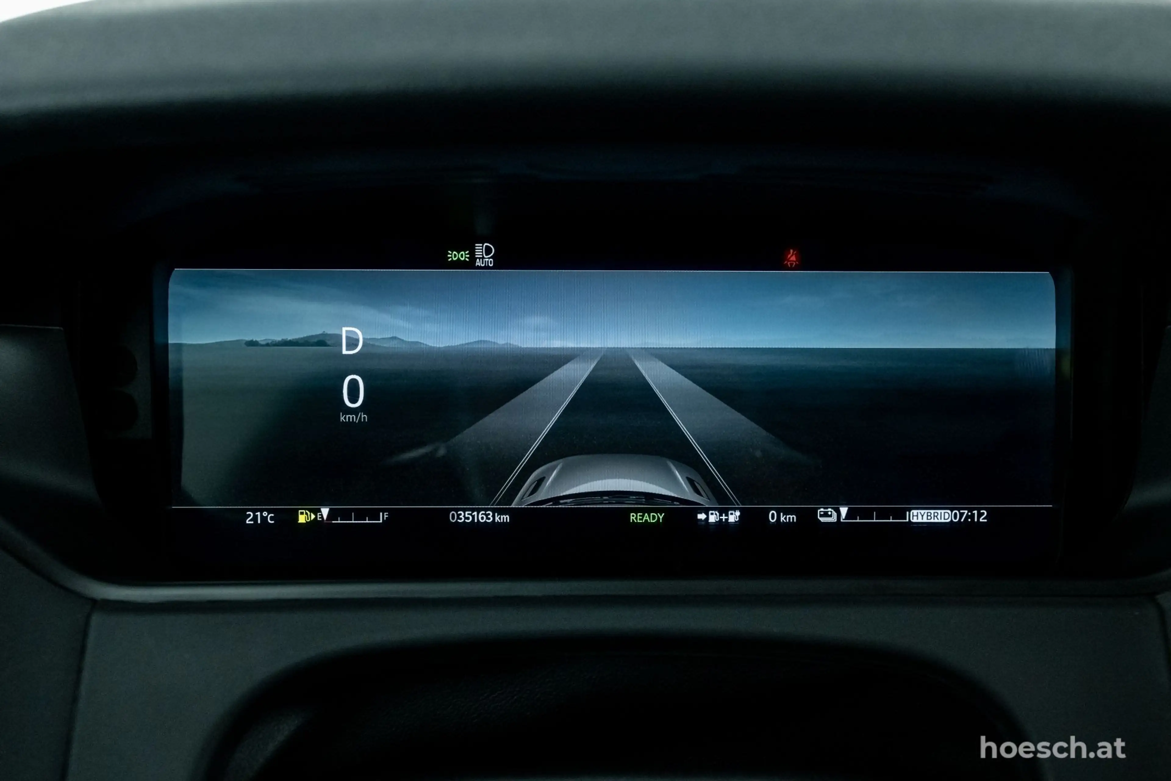 Land Rover Range Rover Velar P400e Dynamic HSE 21" BLACK PANO DYNAMIC ++ — photo 11