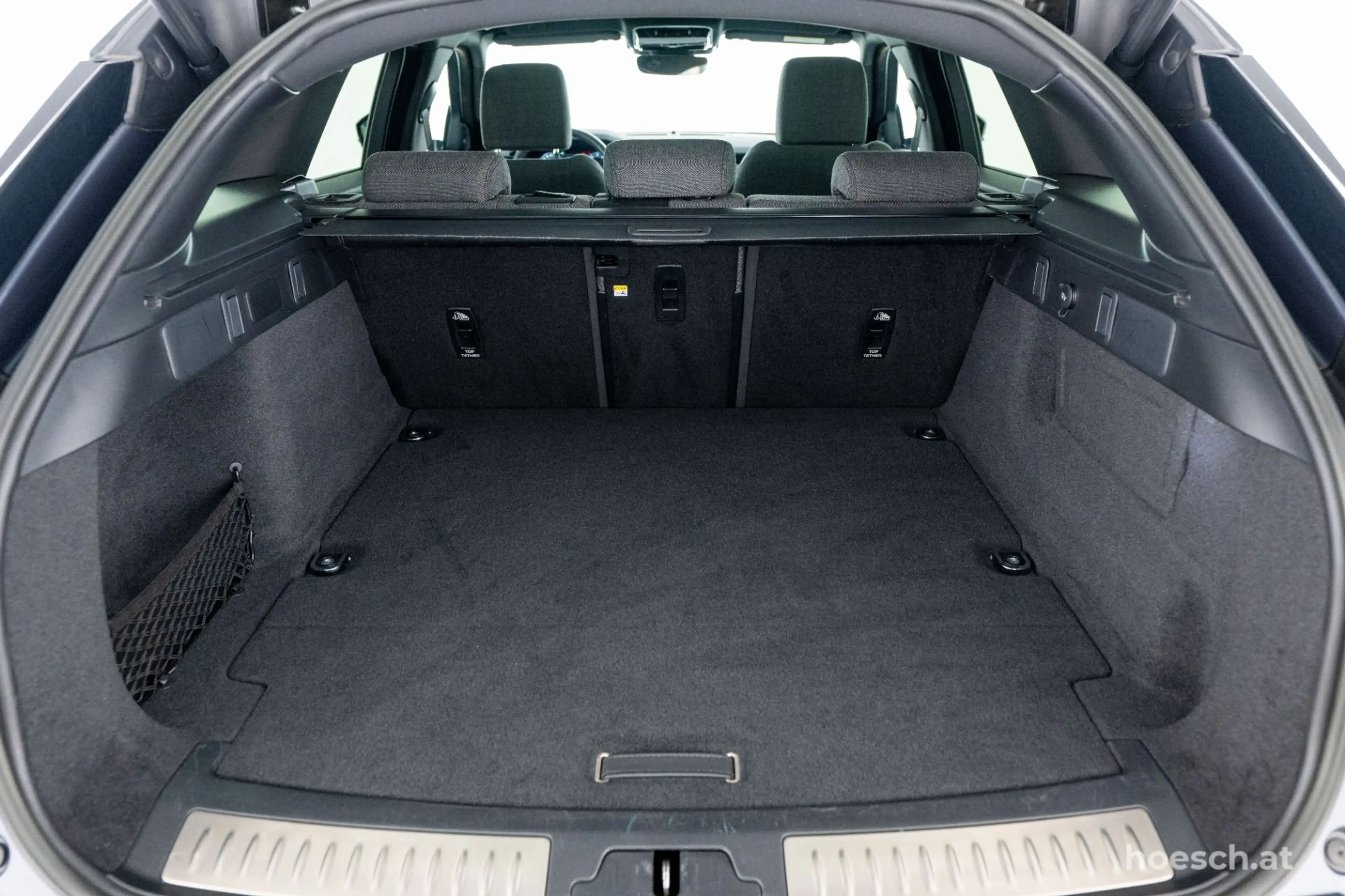 Land Rover Range Rover Velar P400e Dynamic HSE 21" BLACK PANO DYNAMIC ++ — photo 8