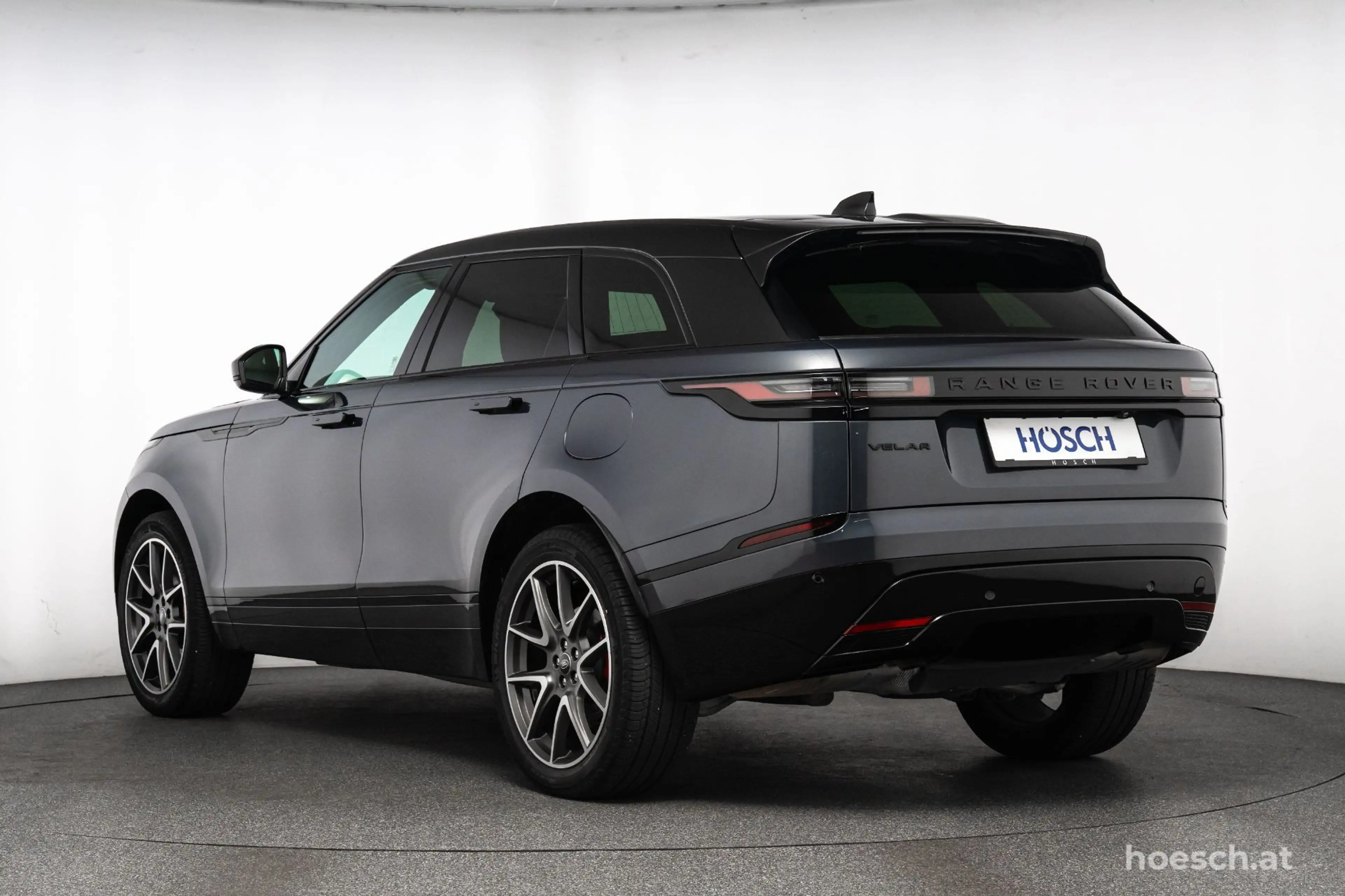 Land Rover Range Rover Velar P400e Dynamic HSE 21" BLACK PANO DYNAMIC ++ — photo 4