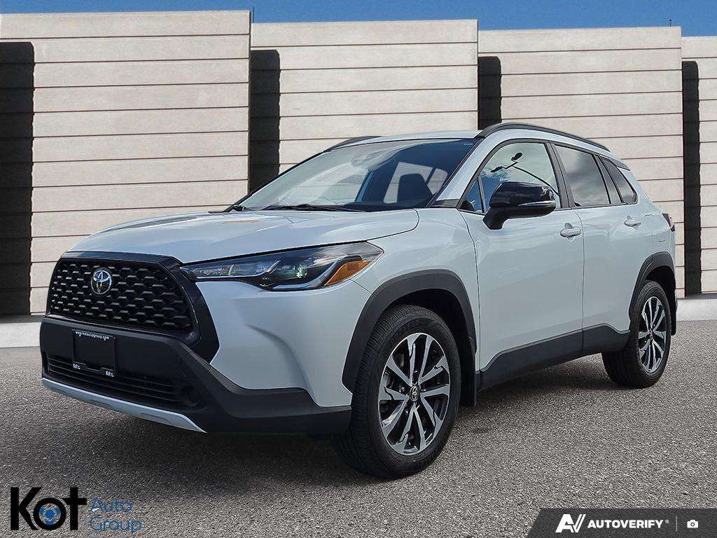 2025 Toyota Corolla Cross LE AWD ! Easy to Drive, Easy to Love, Fuel Efficie
