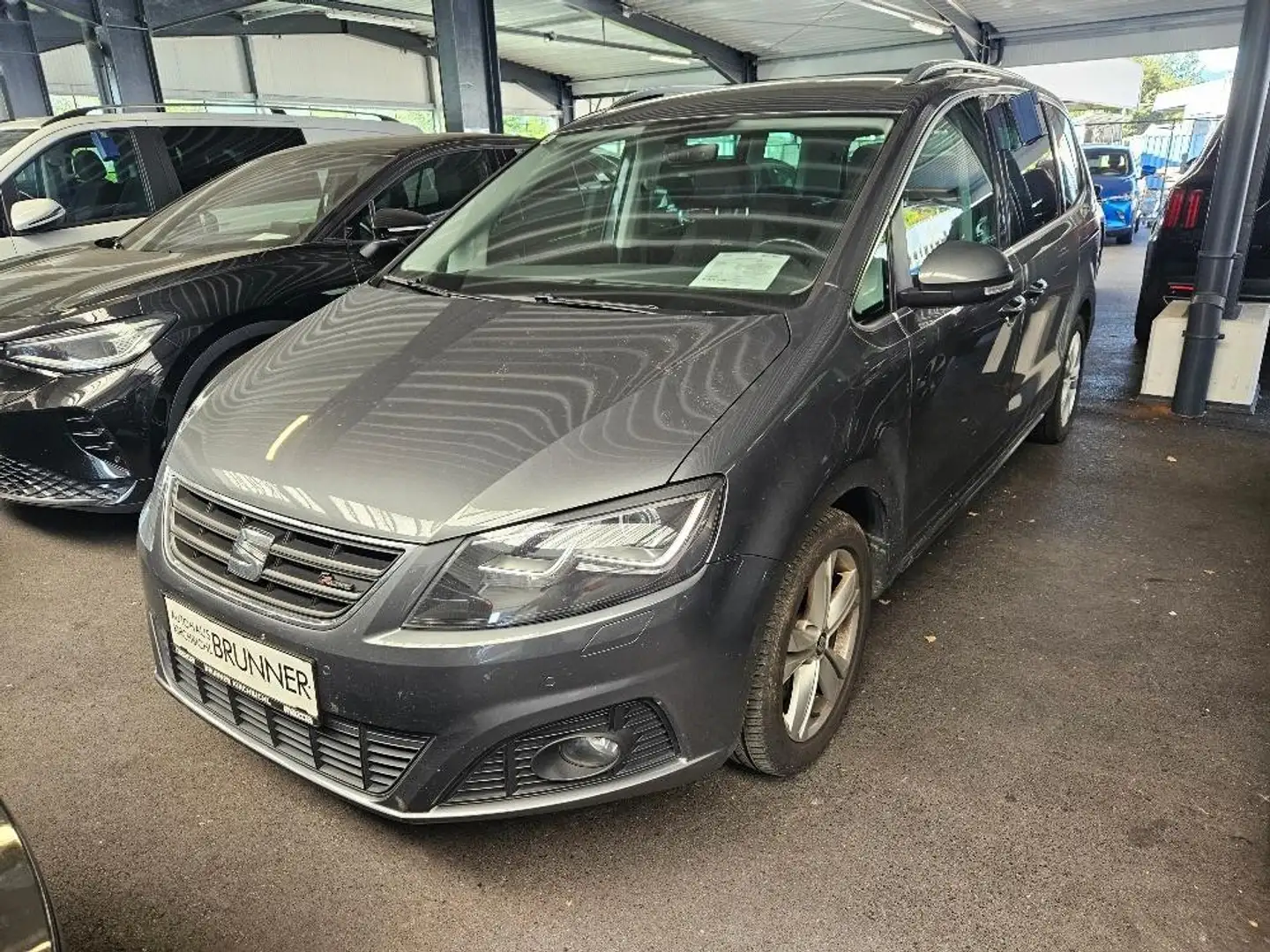 SEAT Alhambra Executive Plus 2,0 TDI DSG 4WD Gris - 2