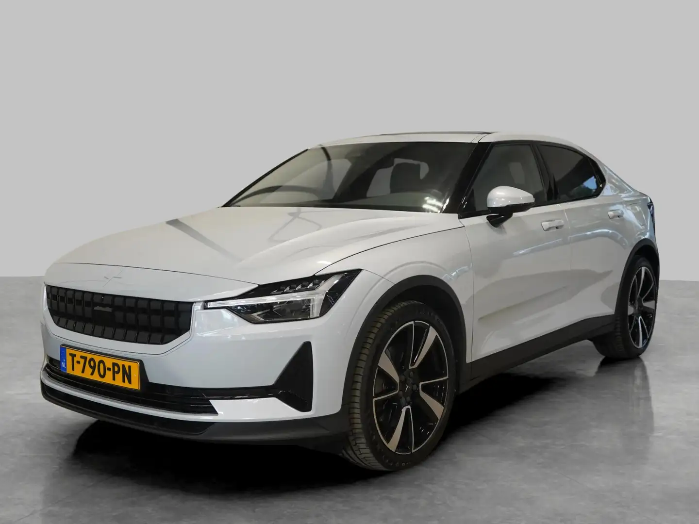 Polestar 2 Standard Range Single Motor 63kWh | 20"| Plus Pack Grijs - 1