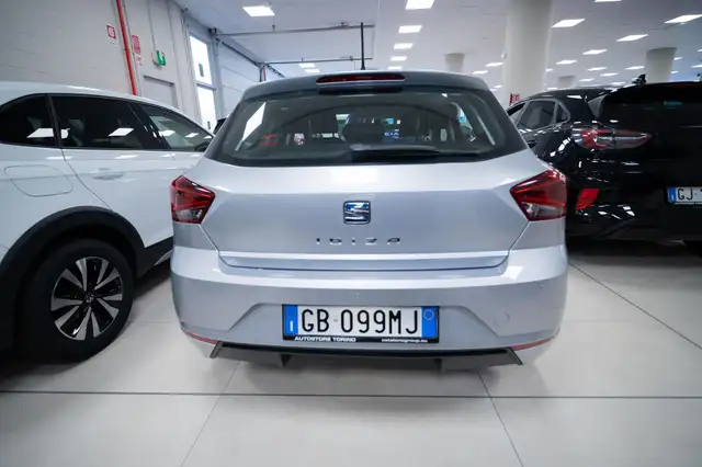 Seat Ibiza view 4