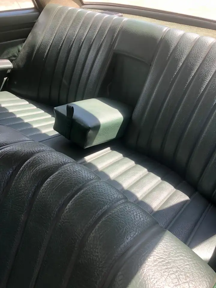 Mercedes-Benz 250 W114. Paint DB670 Hellelfenbein, foto 5