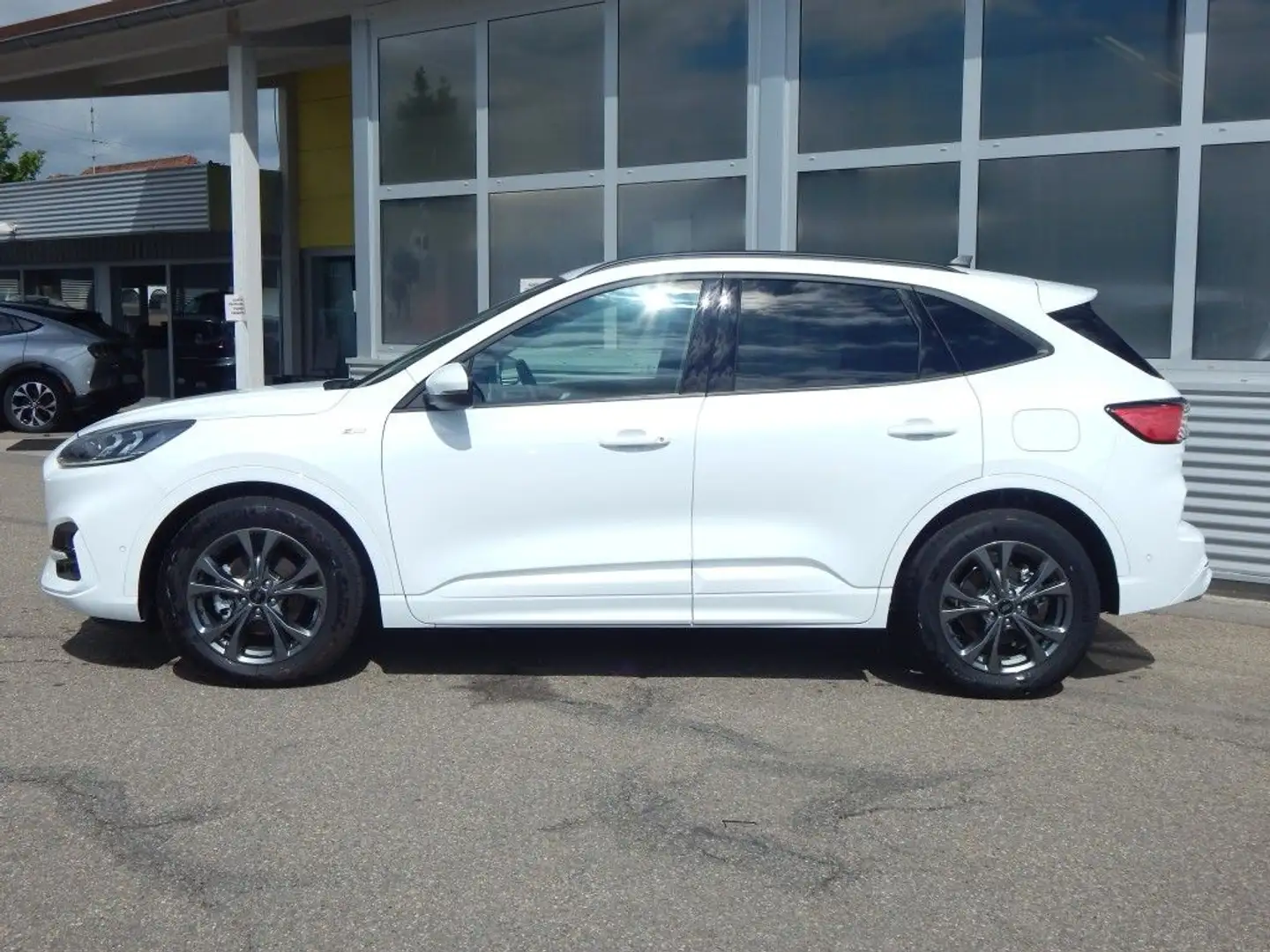 Ford Kuga 1.5 EcoBoost ST-LINE X Weiß - 2