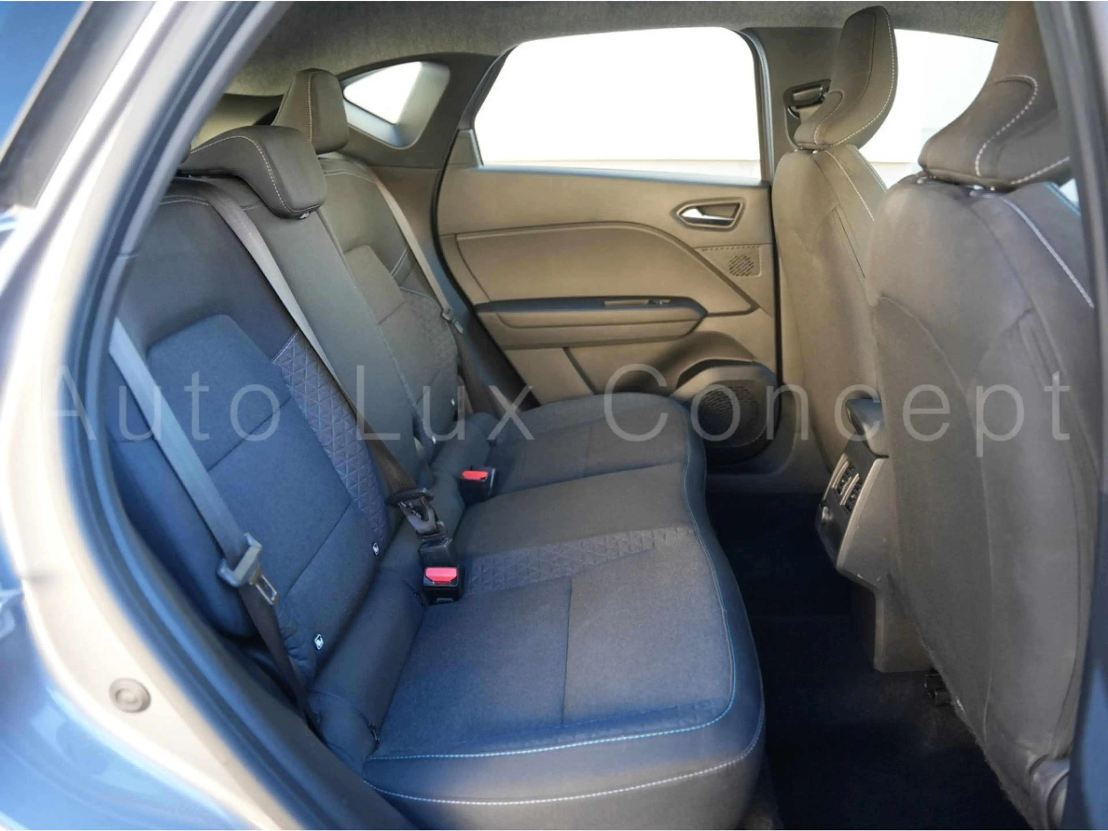 Renault Captur Eco-G 100 Evolution/LED/Kamera/CarPlay/Keyless — photo 9