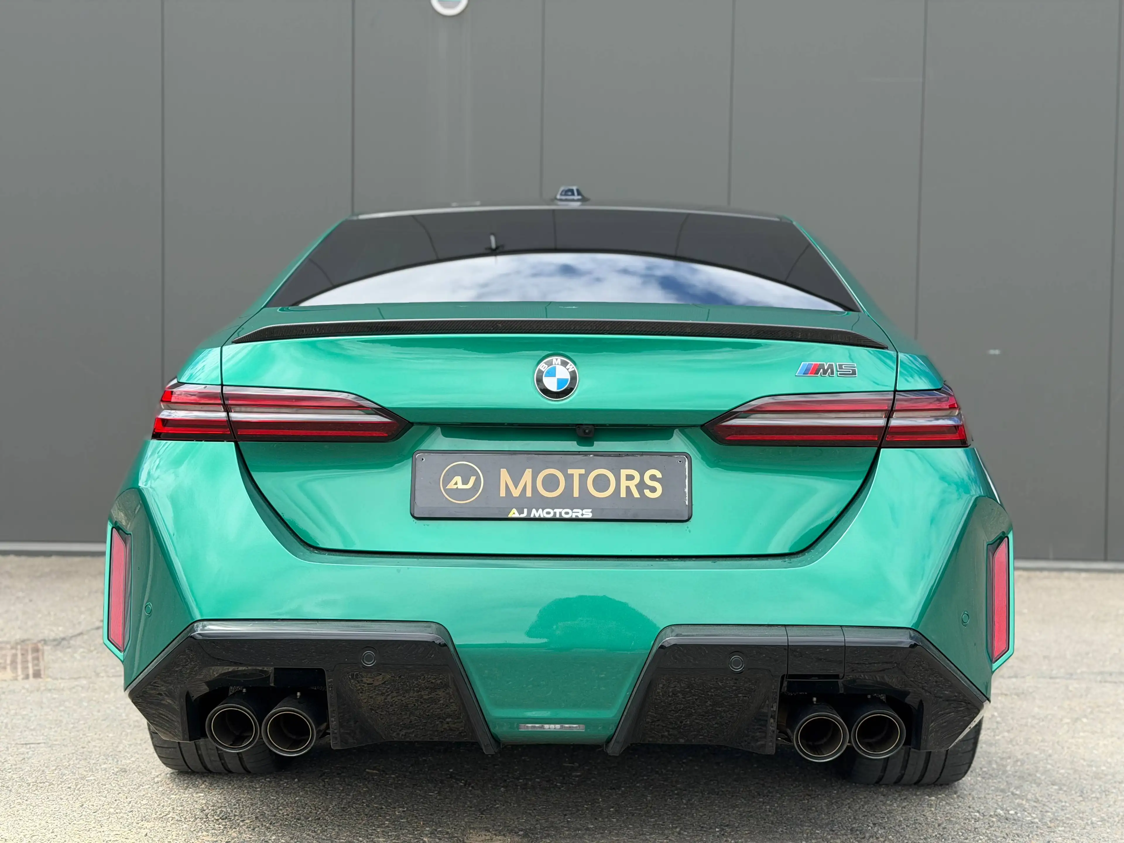 BMW M5 4.4 PHEV 727cv - Bowers - Carbone - 360 - TVA — photo 7