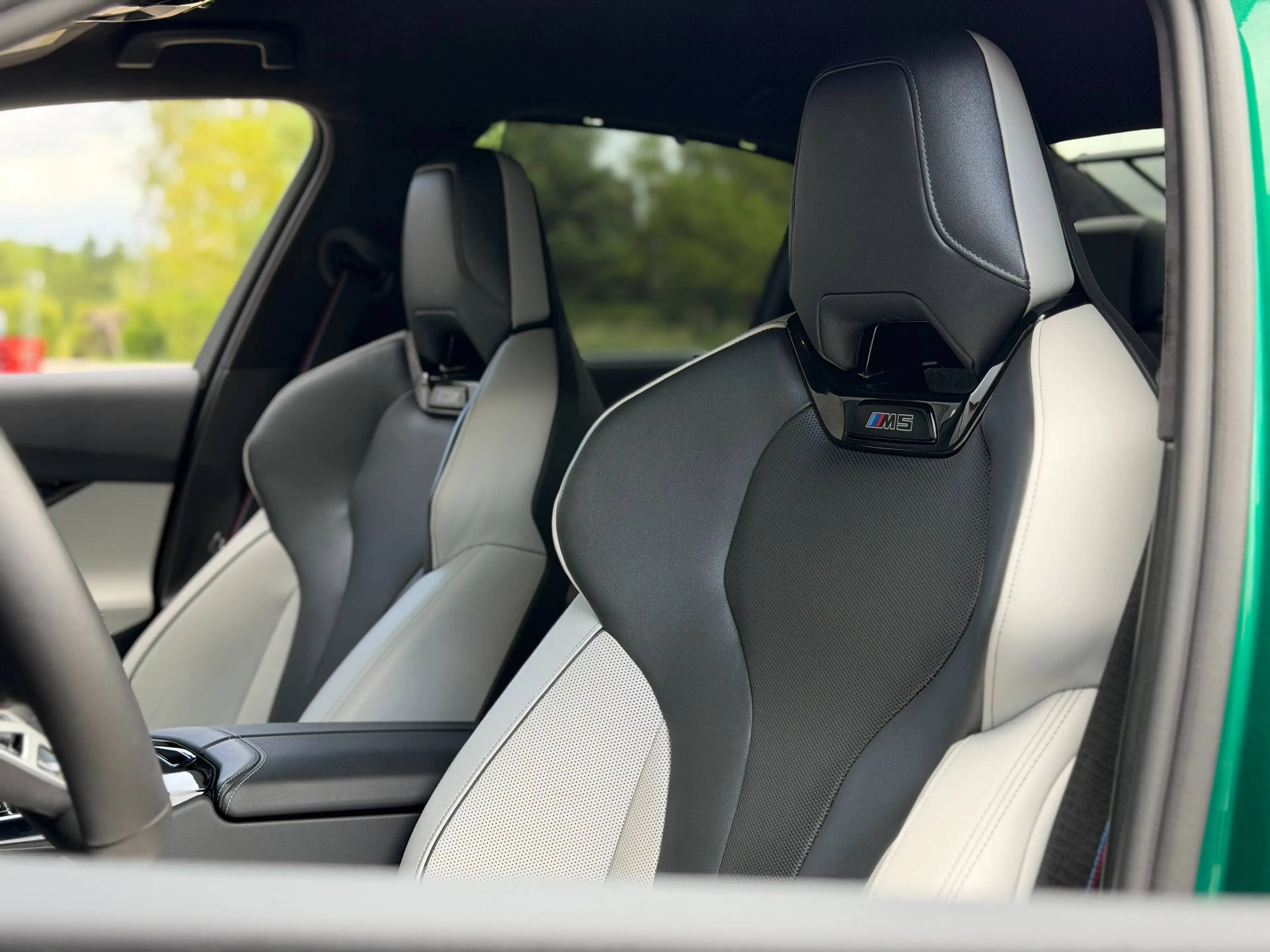 BMW M5 4.4 PHEV 727cv - Bowers - Carbone - 360 - TVA — photo 15