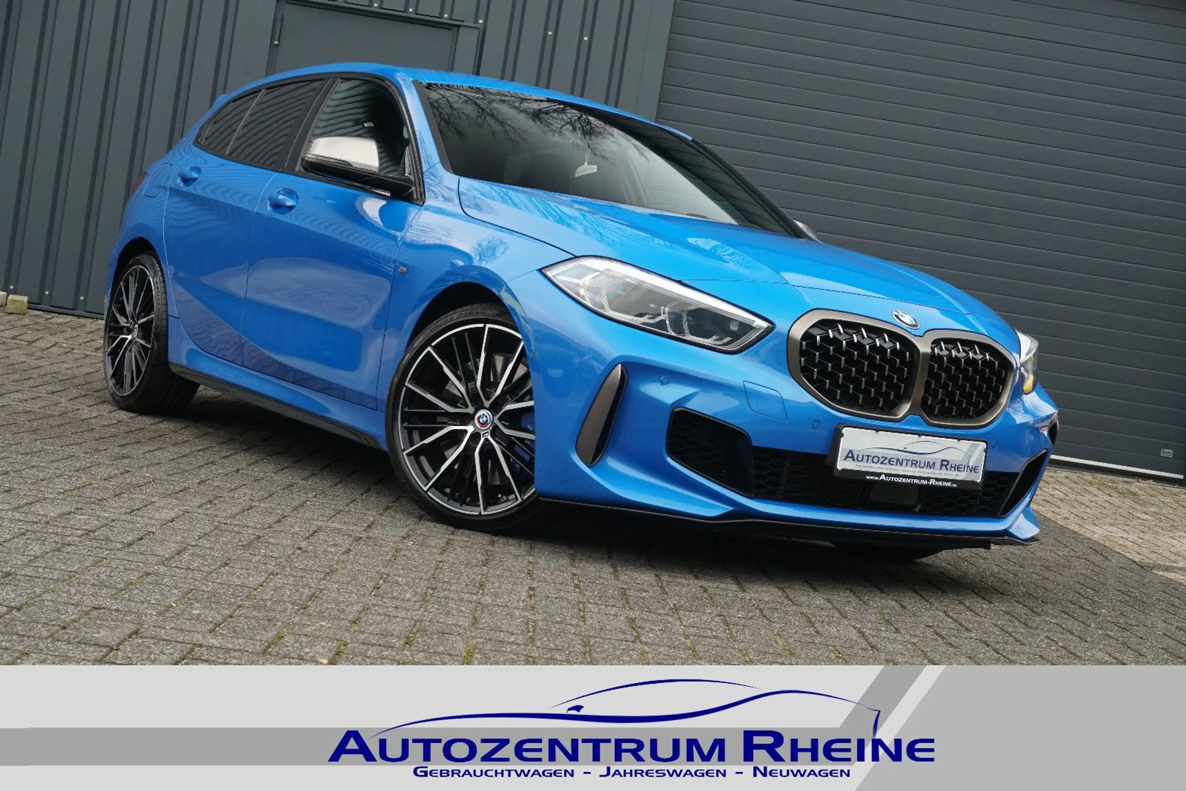 BMW 135 i xD HUD Schalensitz E.Klappe Kamera H/K ACC