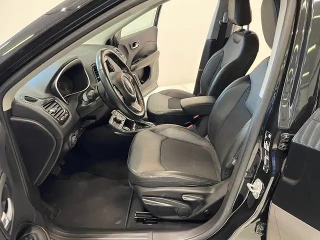 Jeep Compass view 6
