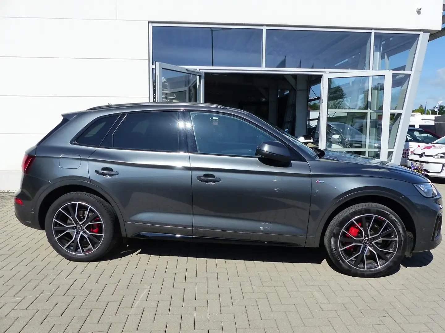 Audi Q5 40 TDI quattro S-tronic S line *LED*PDC*Navi* Grau - 2