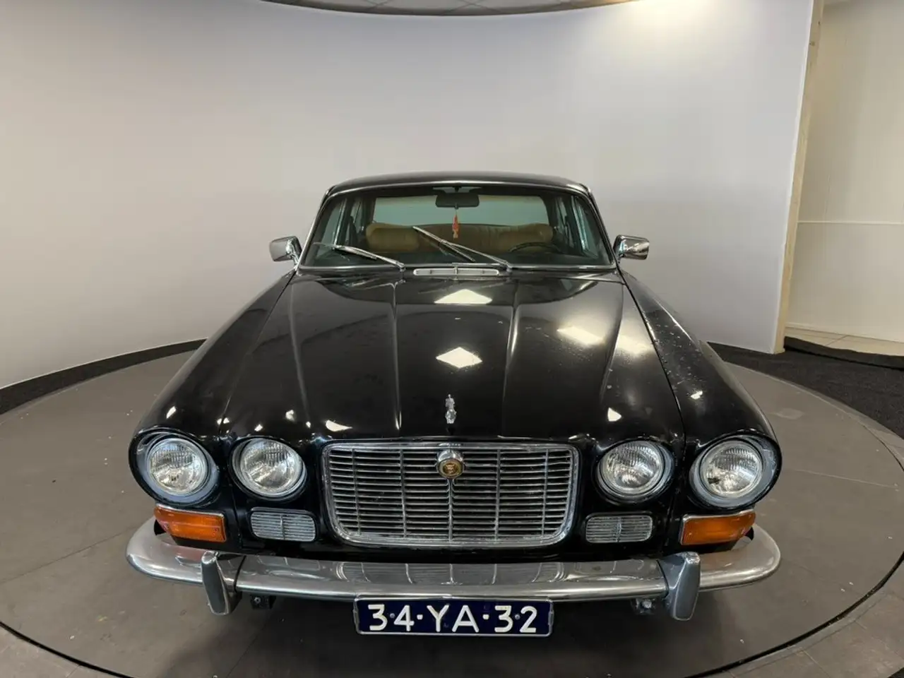 Jaguar XJ 4.2 Automaat, foto 10