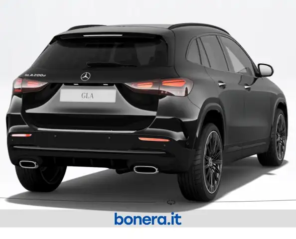 Mercedes-Benz Gla Class view 3