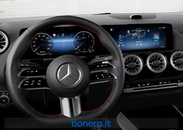Mercedes-Benz Gla Class view 5